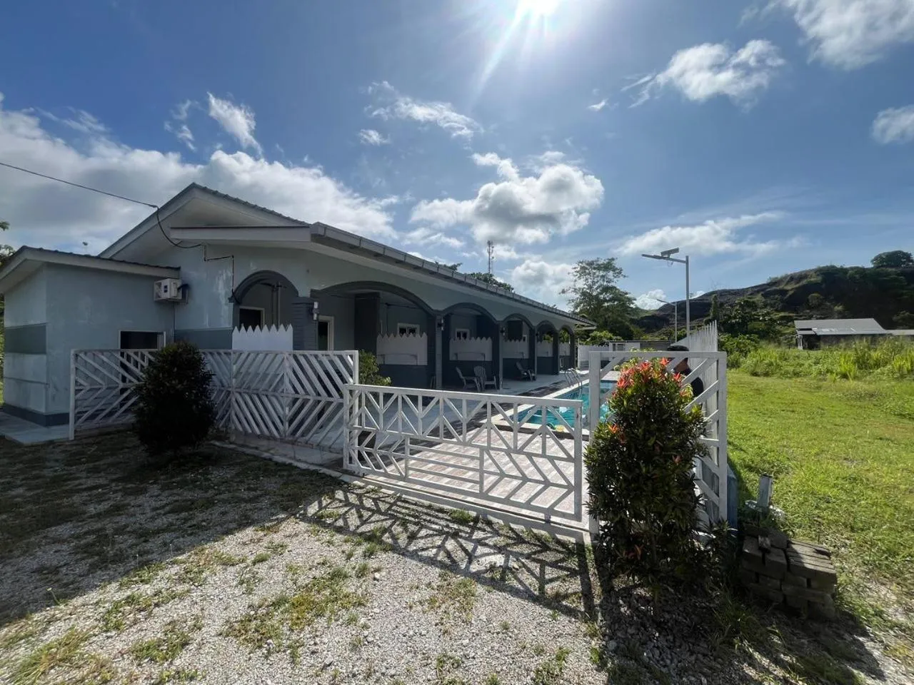 Facade/entrance in OYO 91220 D Inai Roomstay