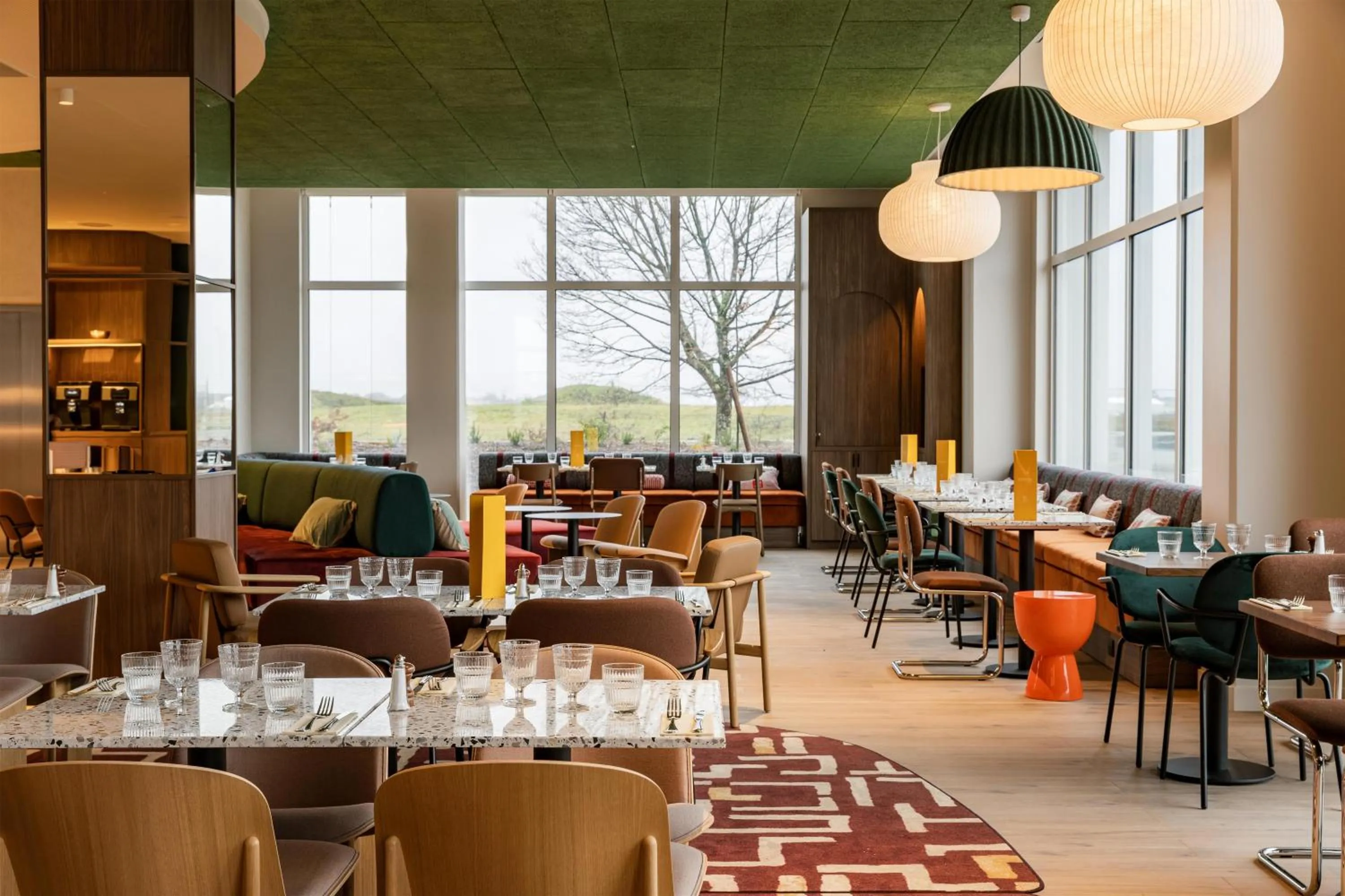 Restaurant/places to eat in Hampton by Hilton Bordeaux Merignac Airport