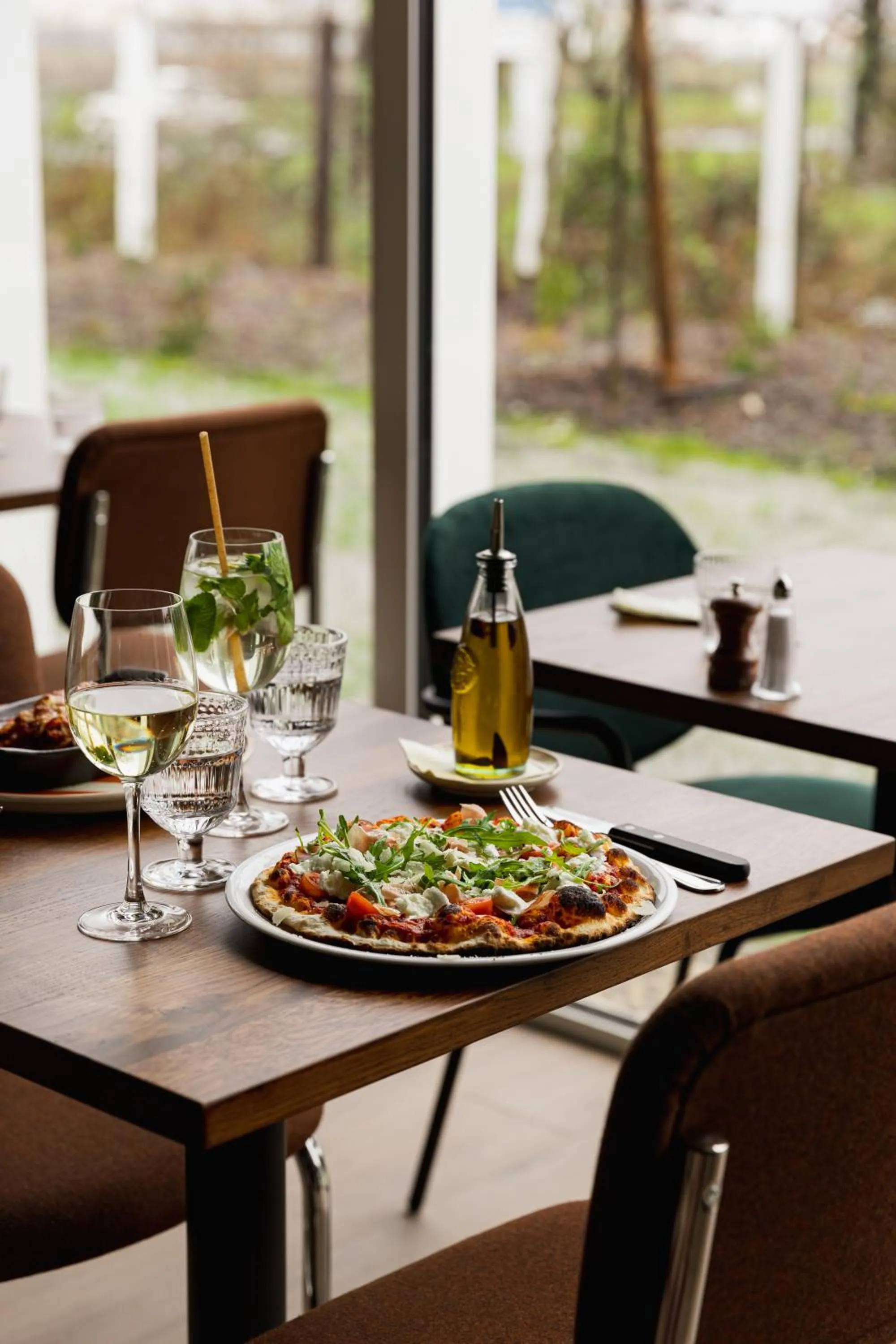 Restaurant/places to eat in Hampton by Hilton Bordeaux Merignac Airport