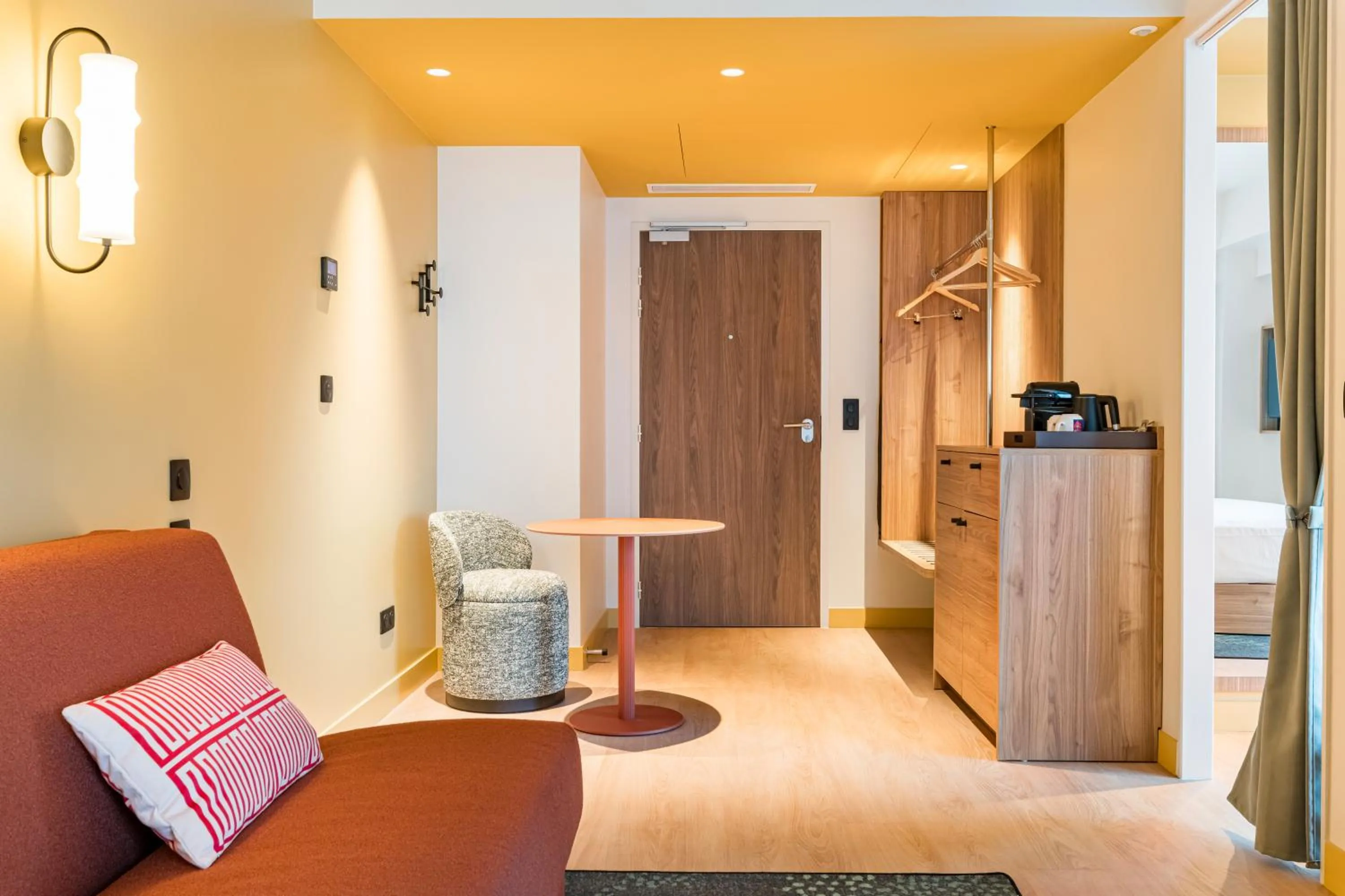 Seating area in Hampton by Hilton Bordeaux Merignac Airport