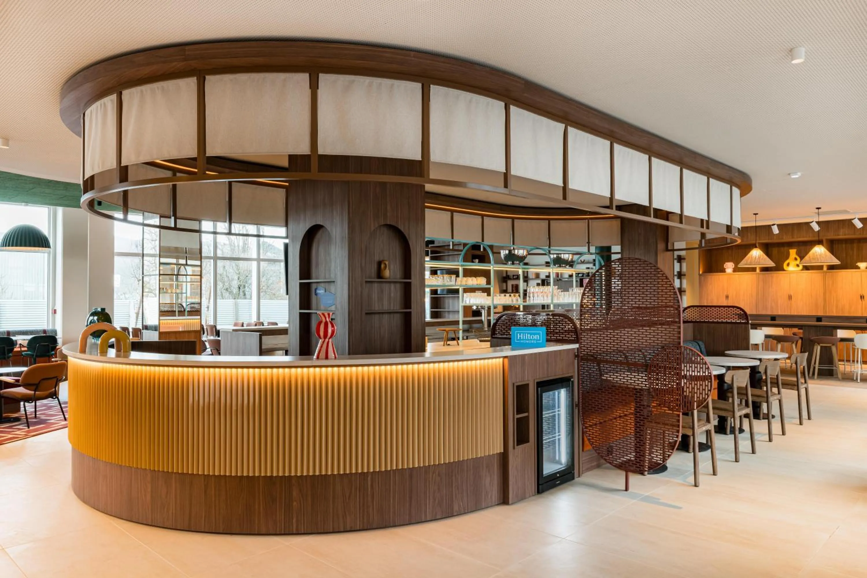 Lobby or reception in Hampton by Hilton Bordeaux Merignac Airport