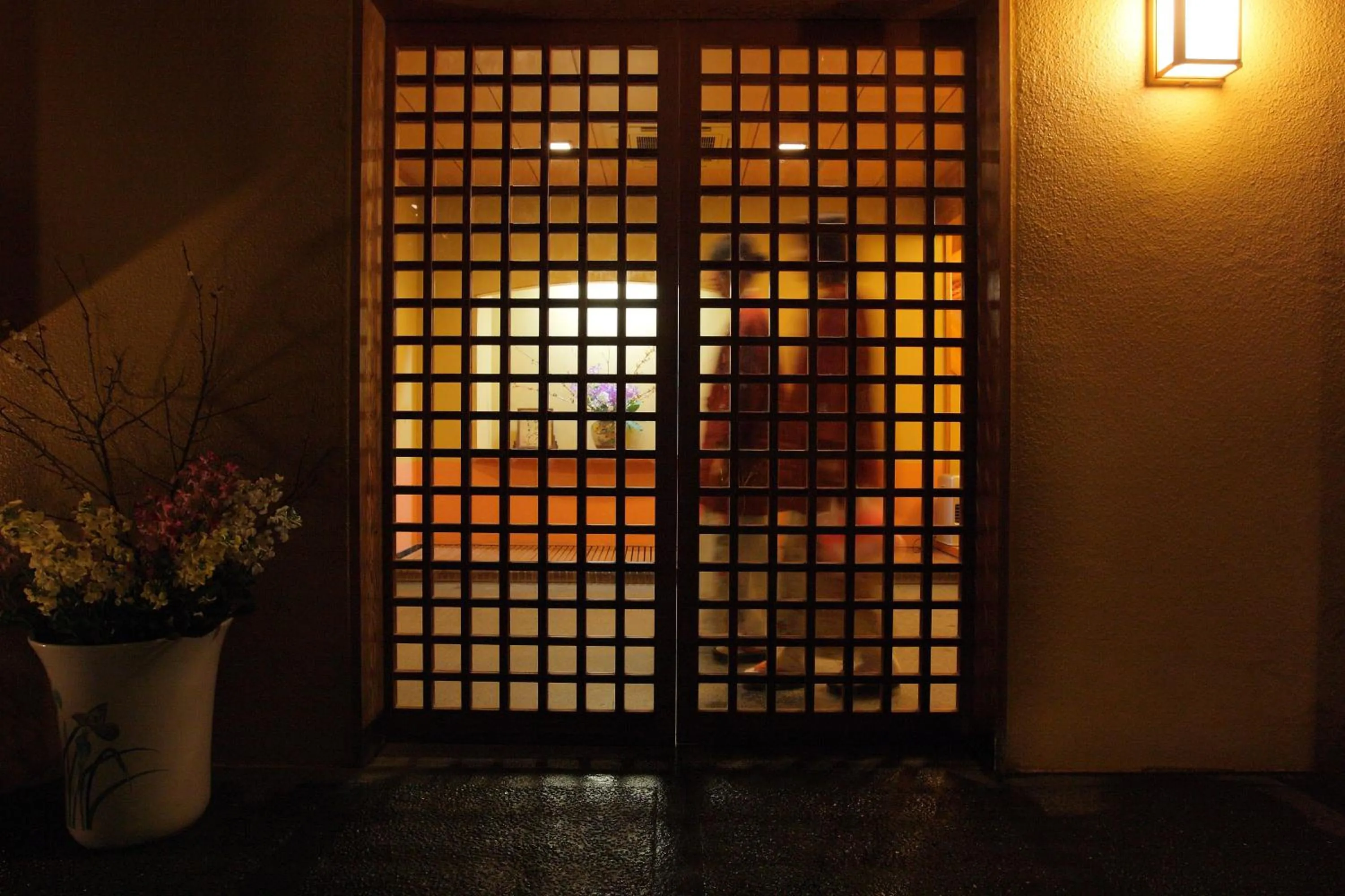 Property building in Hanashibuki