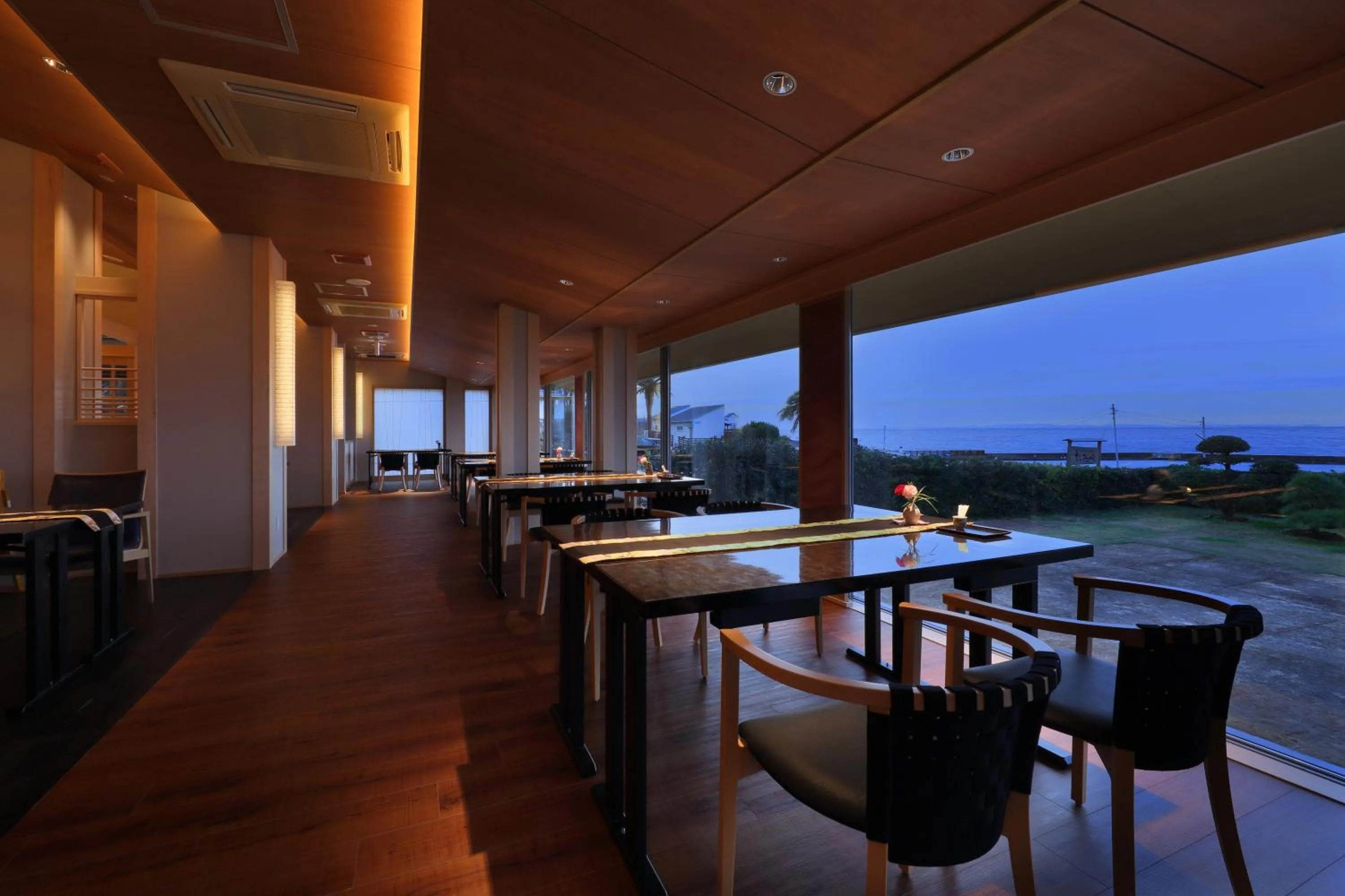 Restaurant/places to eat in Hanashibuki