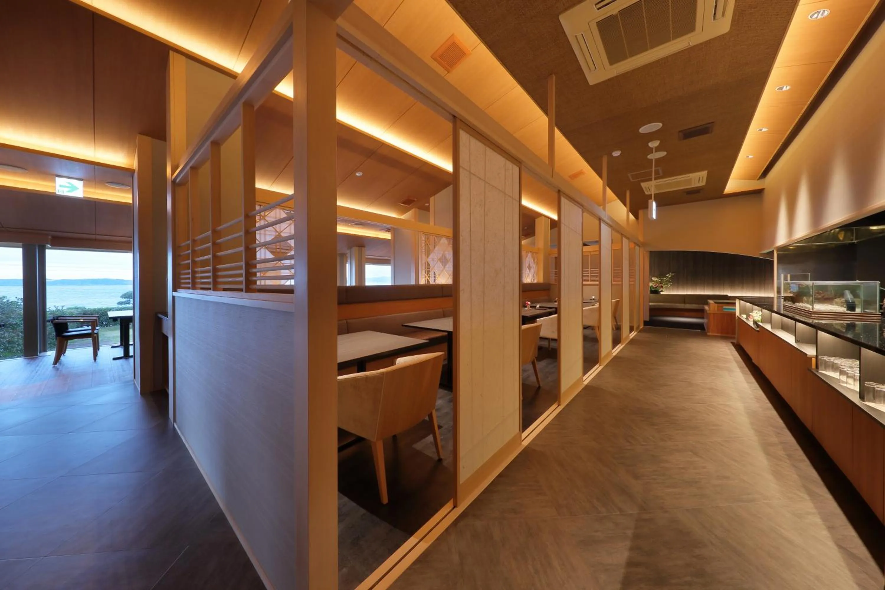 Restaurant/places to eat in Hanashibuki