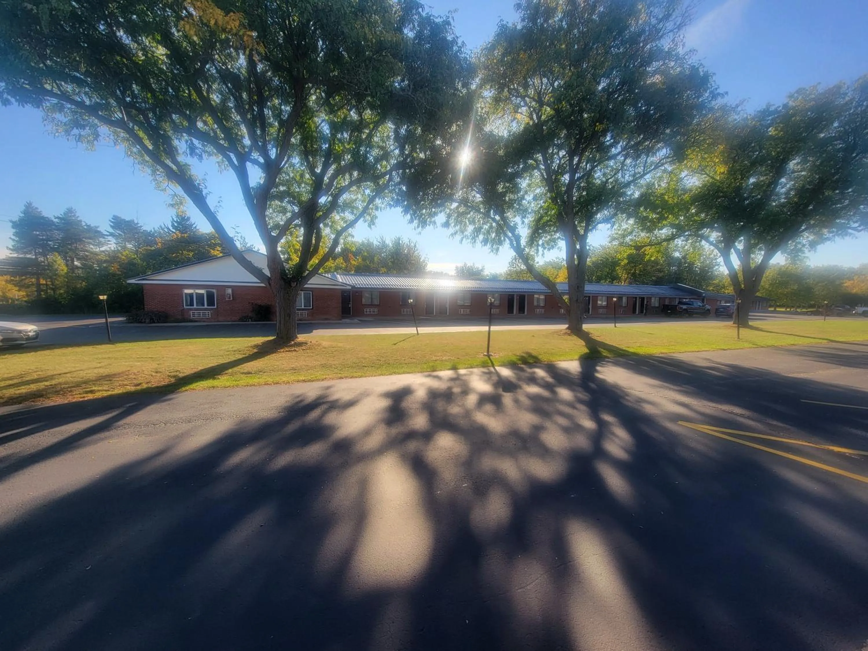 Property building in Orchard Park Motel