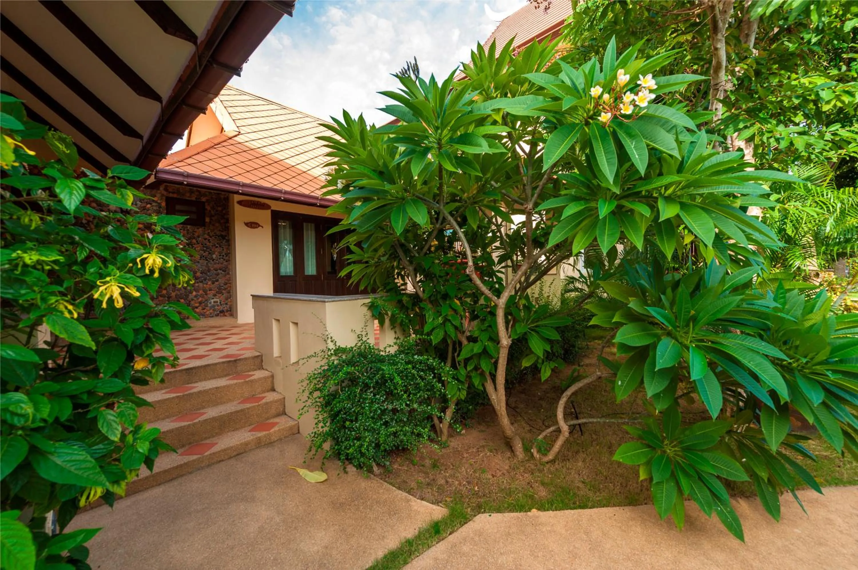 Property building in Pattra Vill Resort