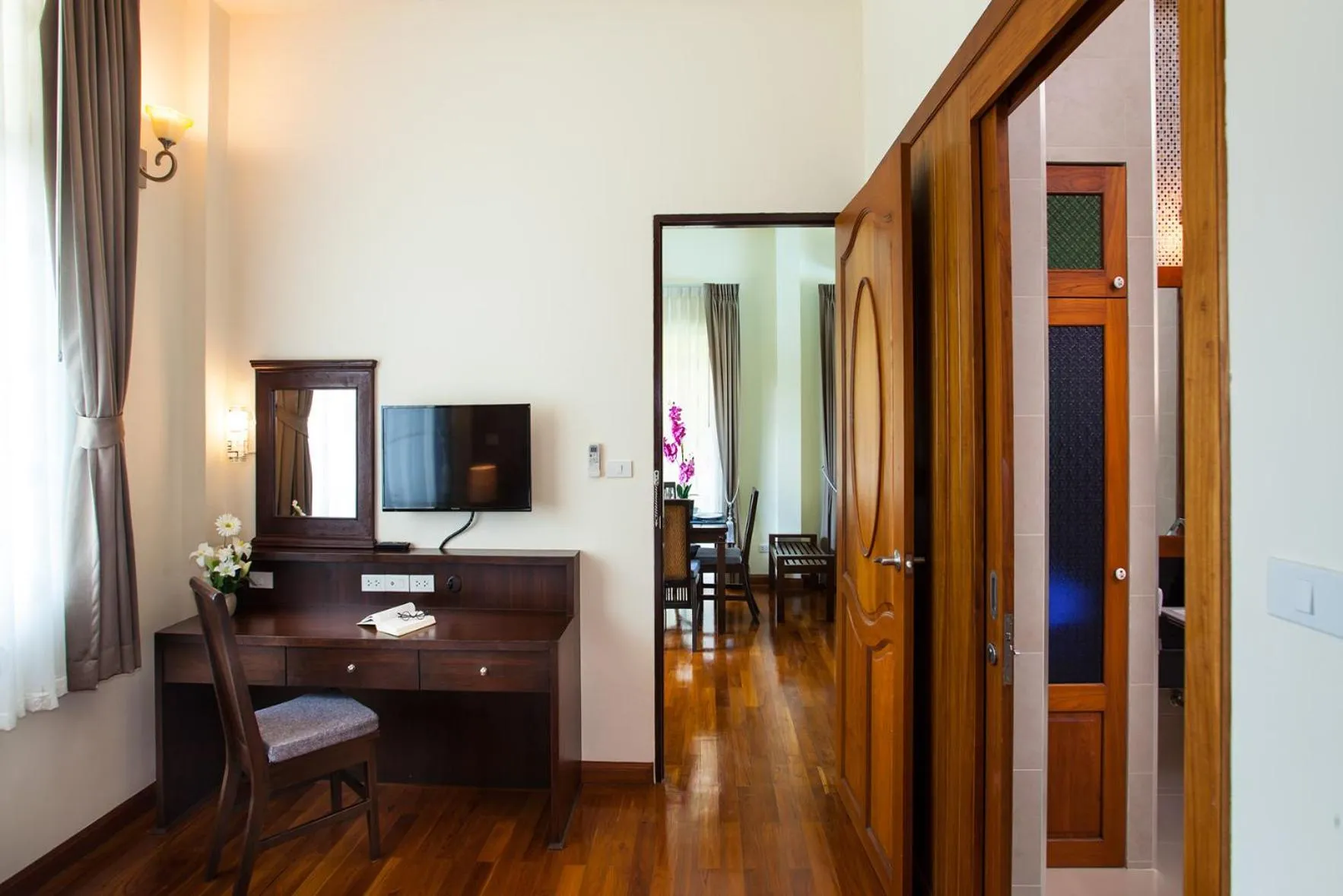 Dining area in Pattra Vill Resort