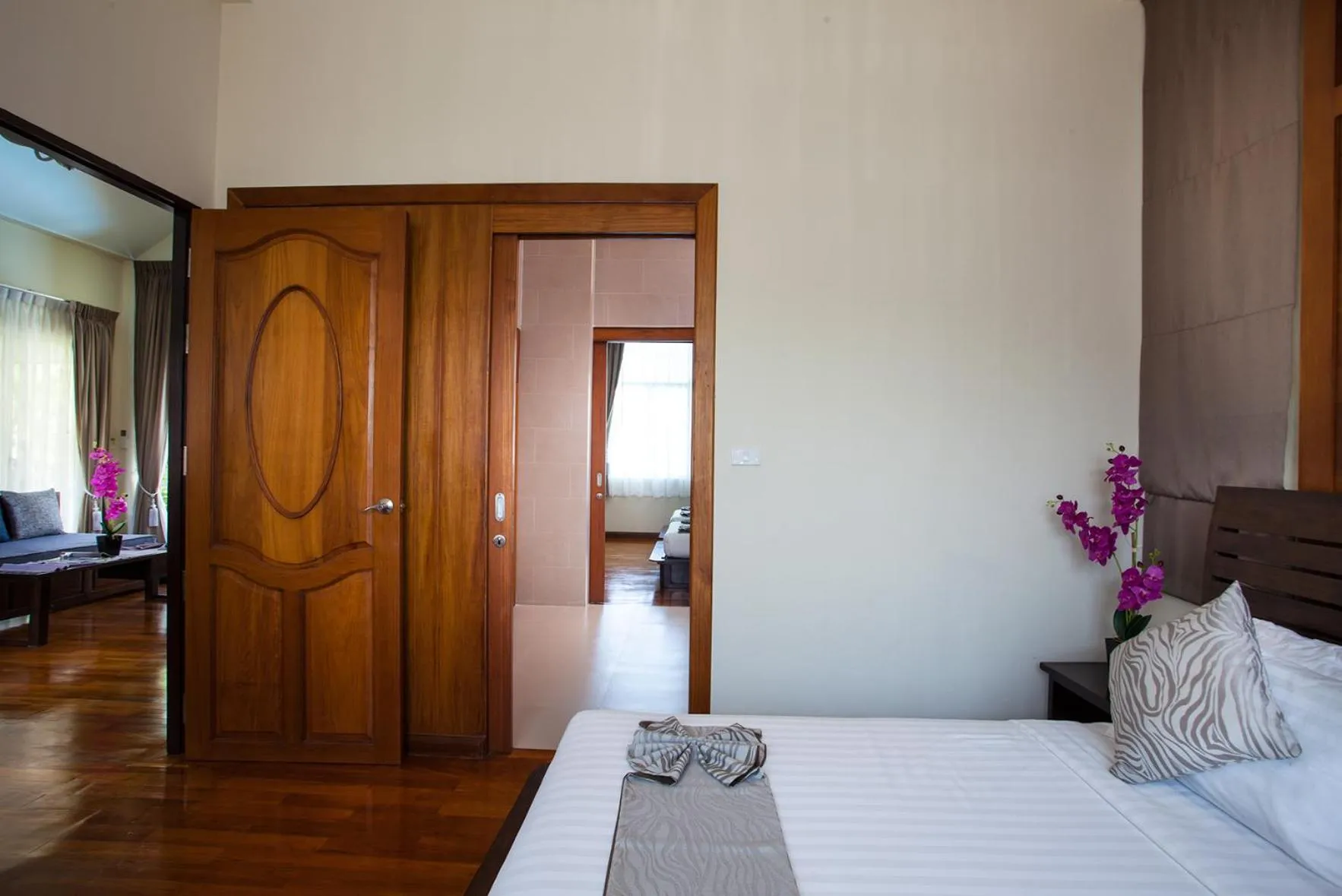 Living room, Bed in Pattra Vill Resort