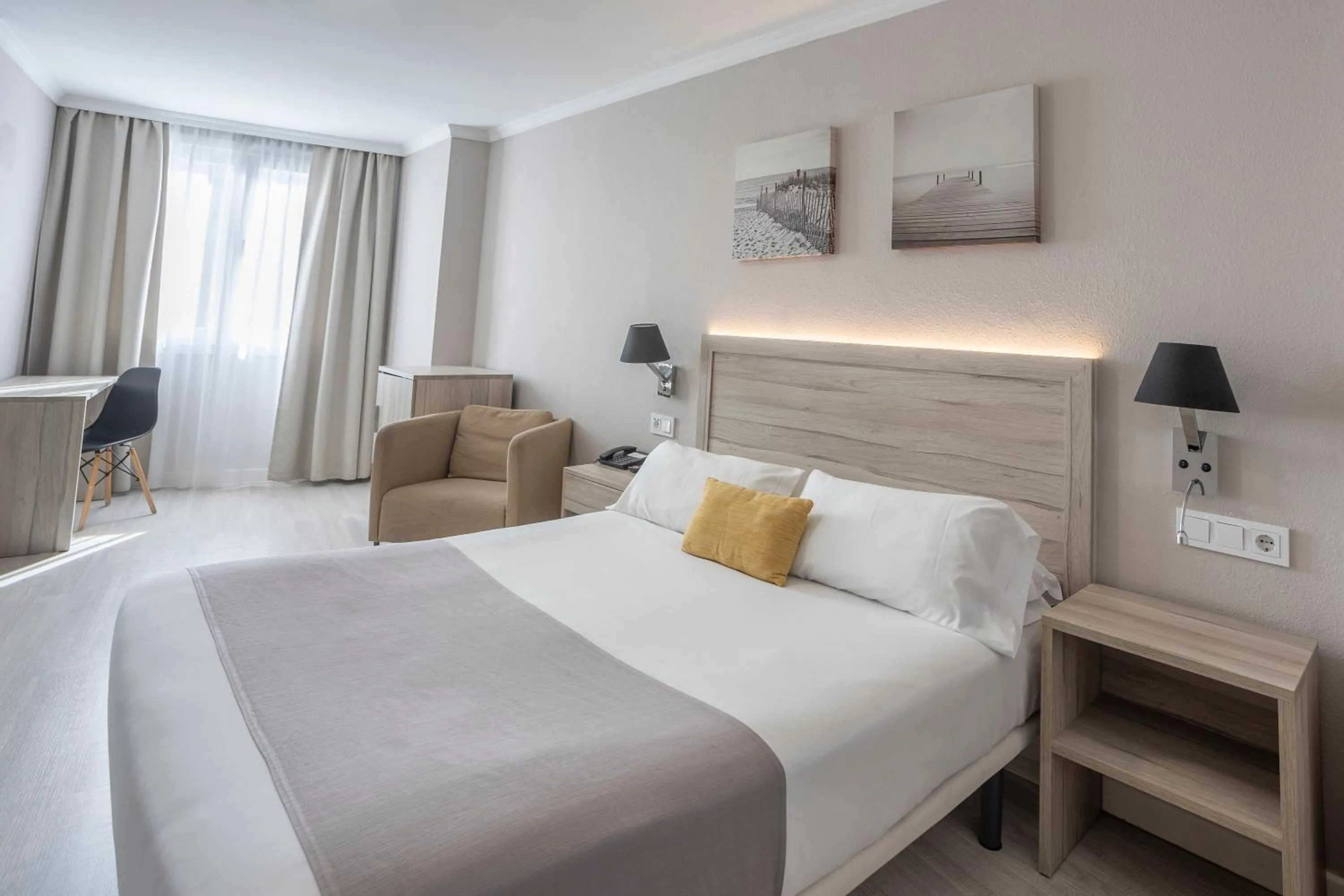 Bedroom, Bed in Hotel Villa de Verín