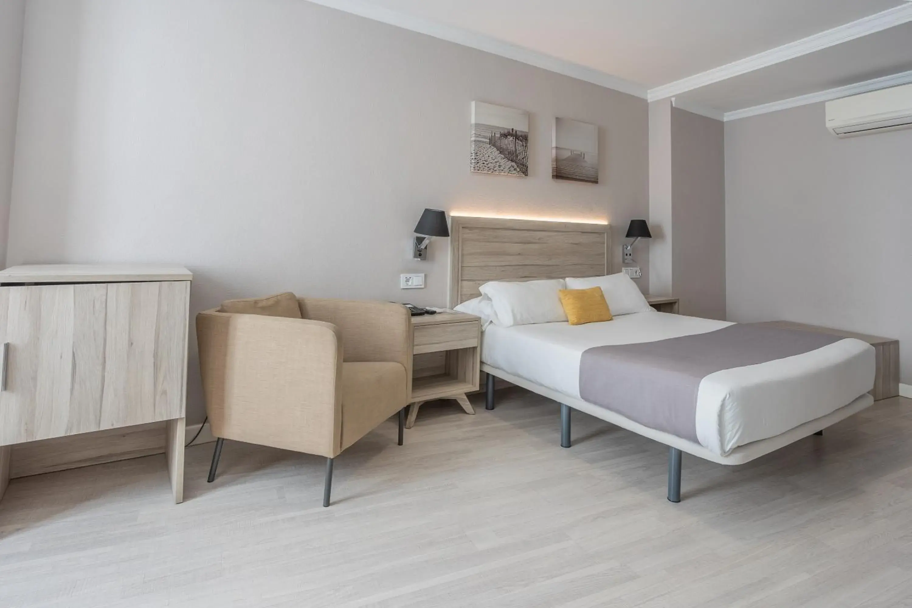 Double Room in Hotel Villa de Verín Double Room in Hotel Villa de Verín