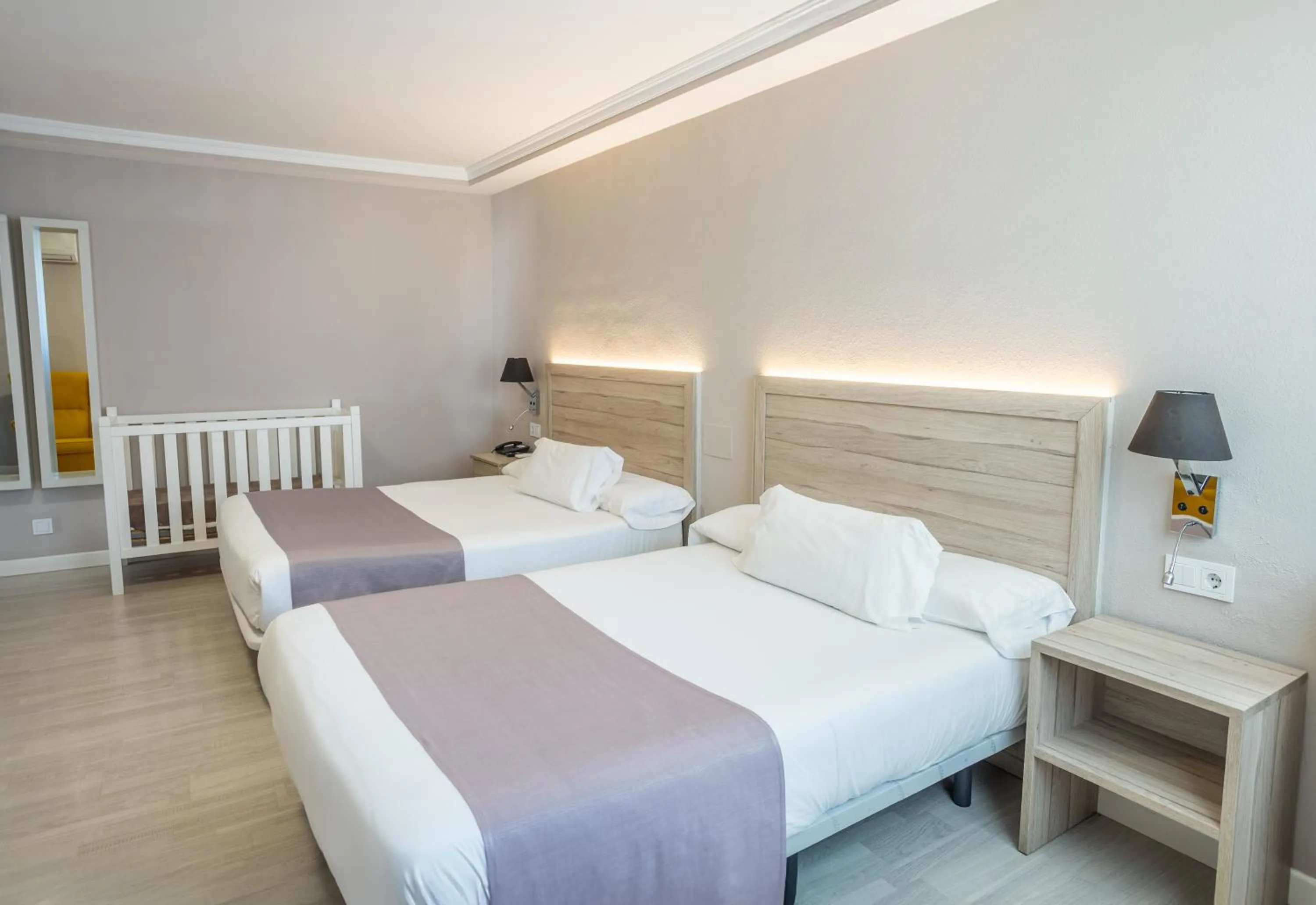 Bedroom, Bed in Hotel Villa de Verín