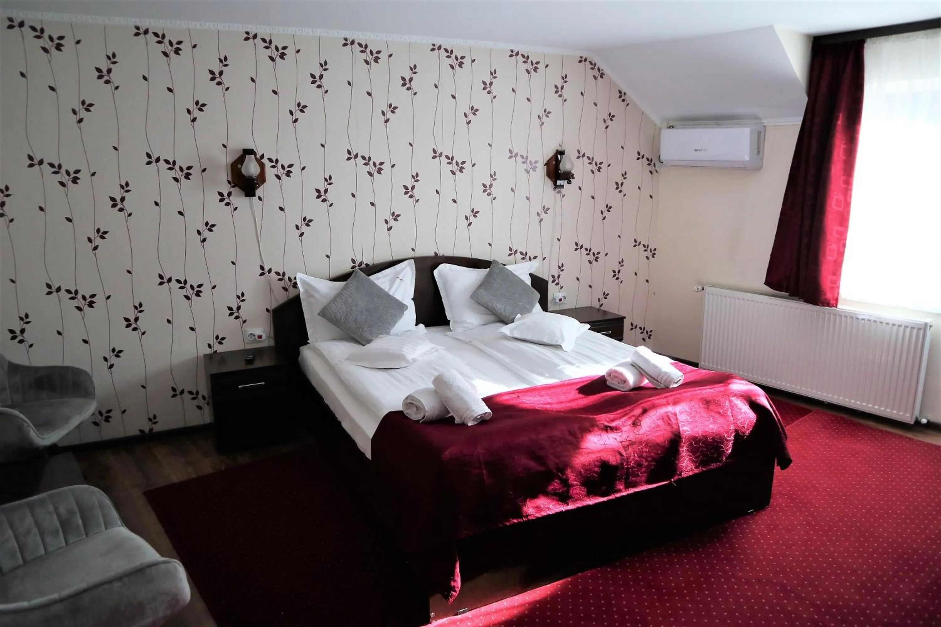 Bed in Pensiunea Magnolia