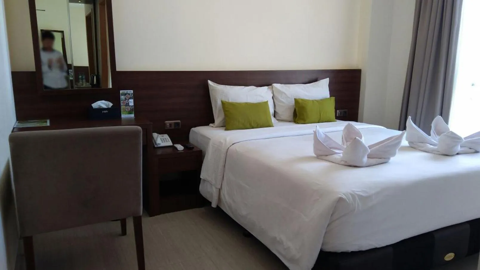 bunk bed, Bed in Green Eden Hotel