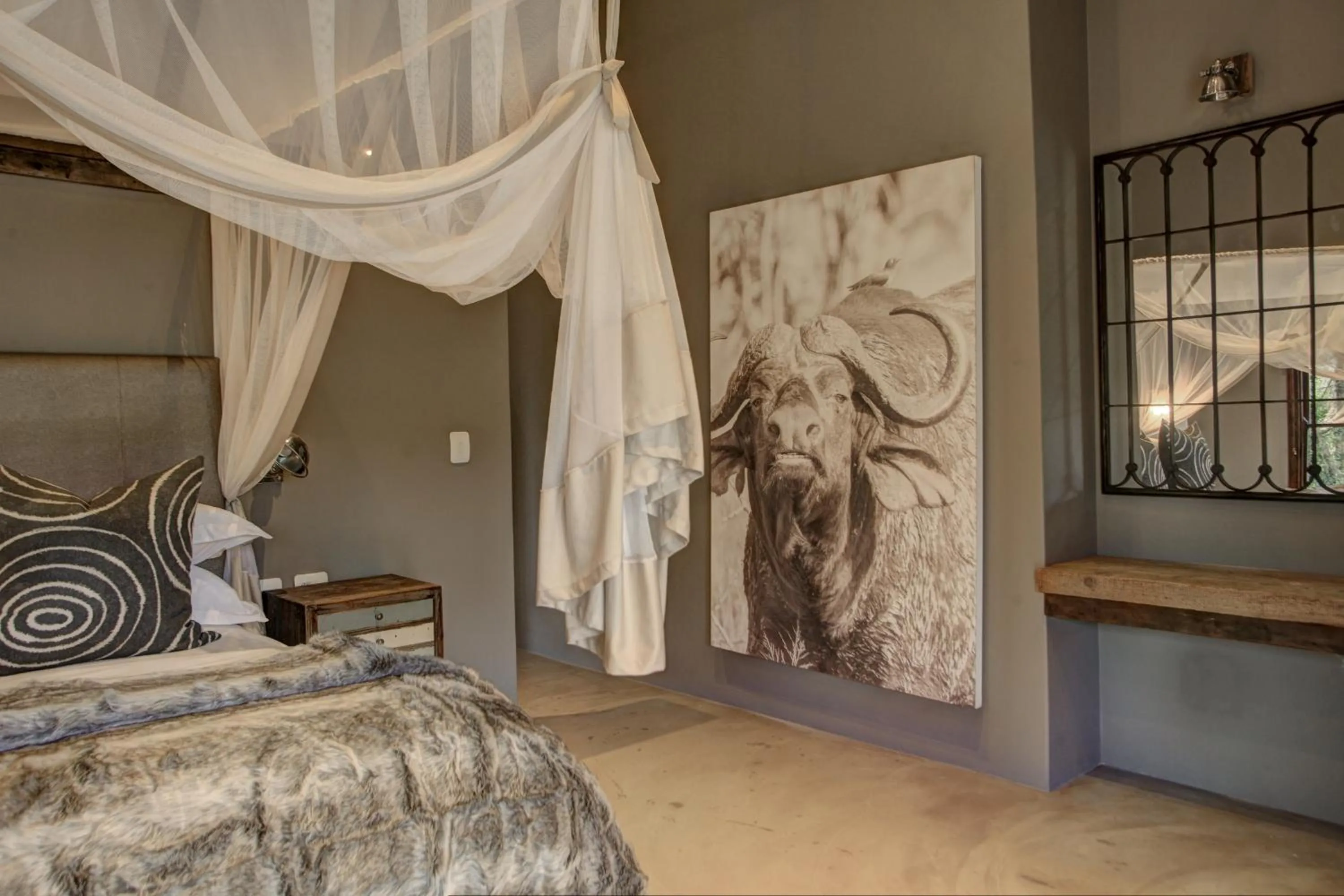 Bedroom, Bed in Botlierskop Bush Villas