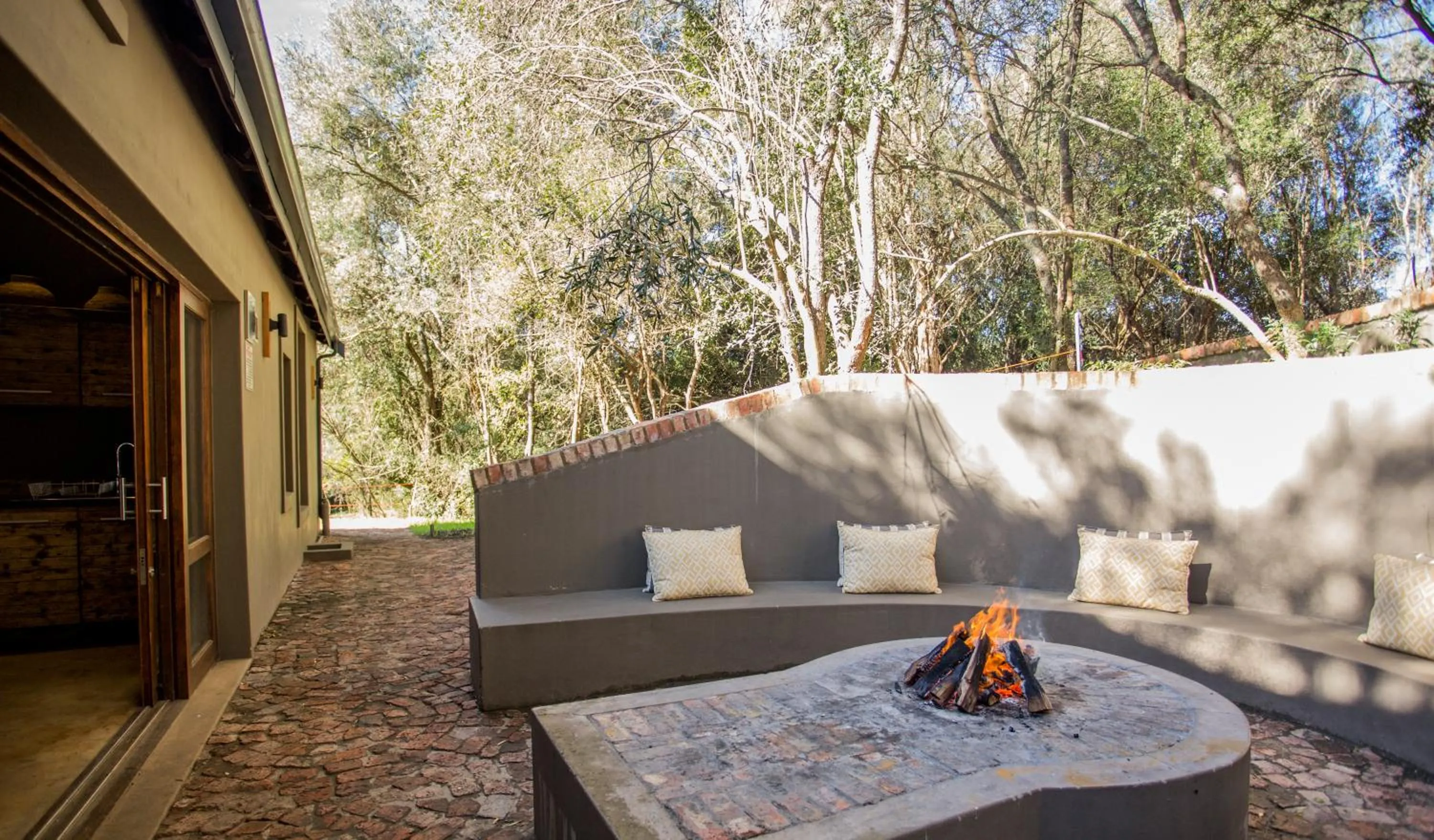 BBQ facilities in Botlierskop Bush Villas