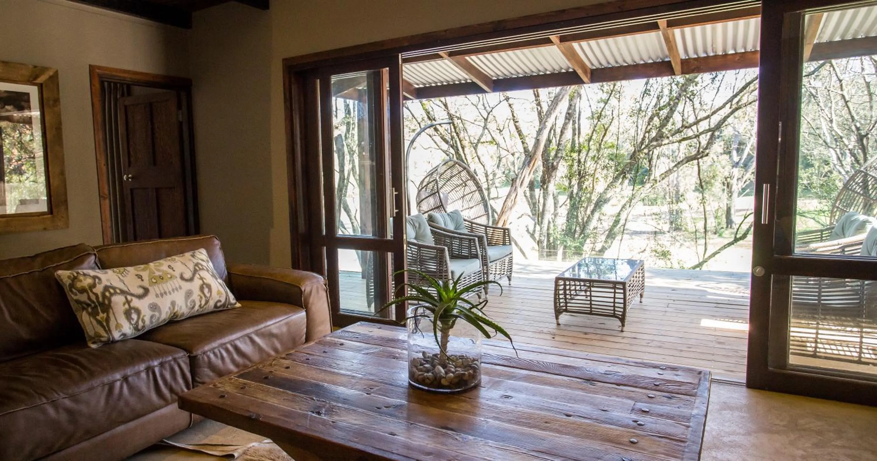 Lounge or bar in Botlierskop Bush Villas