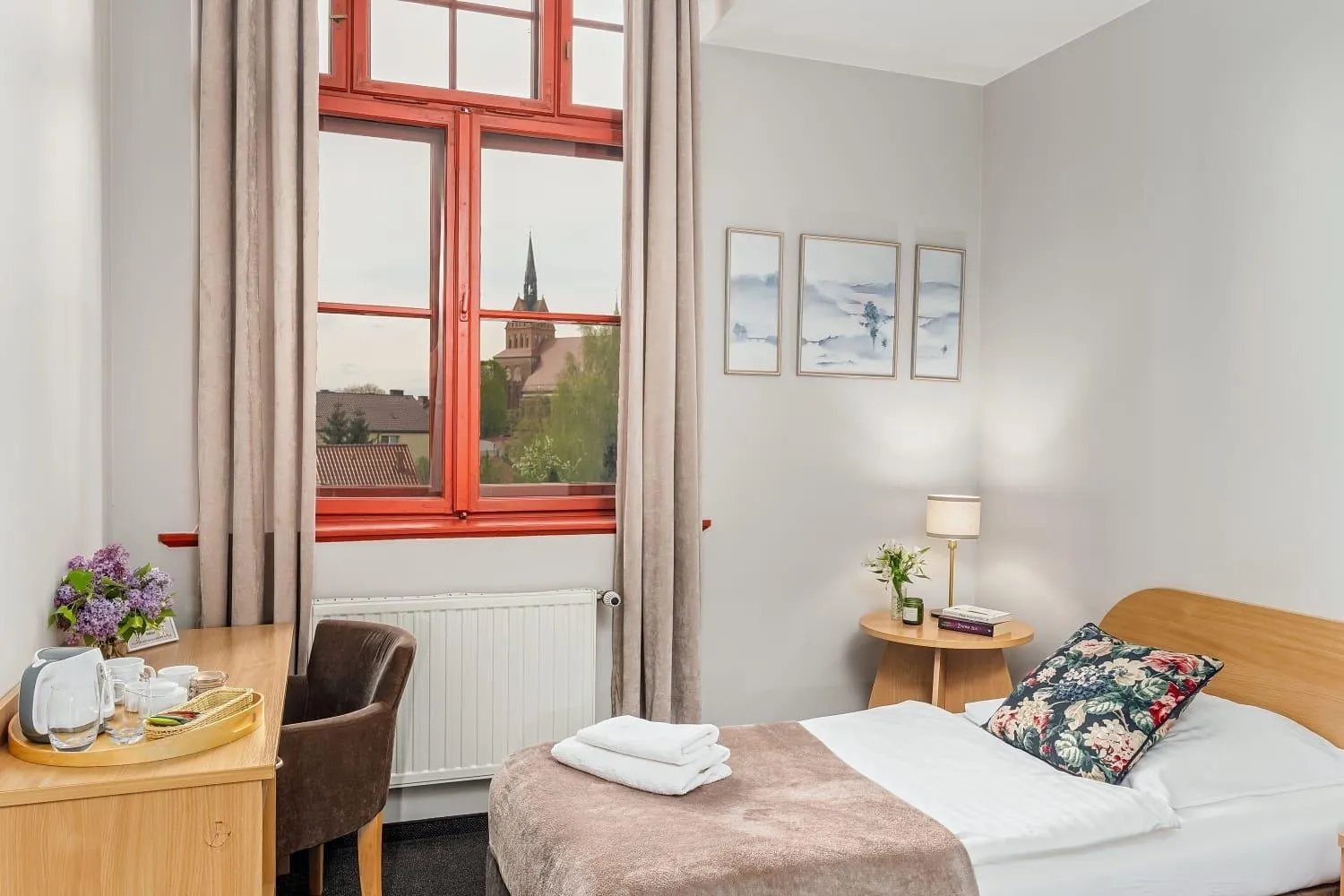 Bed in Pałac nad Jeziorem