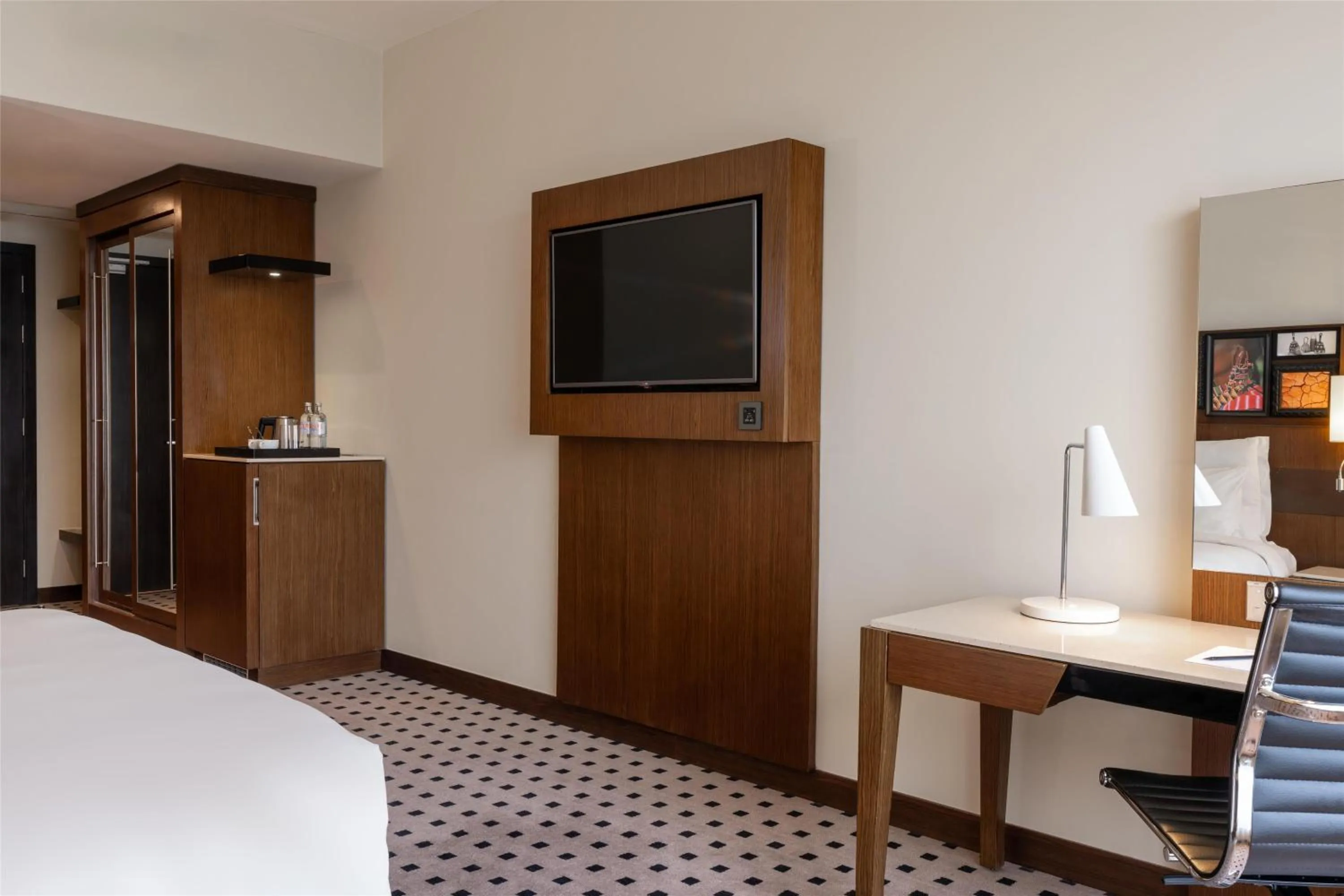 Bedroom, Bed in Radisson Blu Hotel, Nairobi Upper Hill