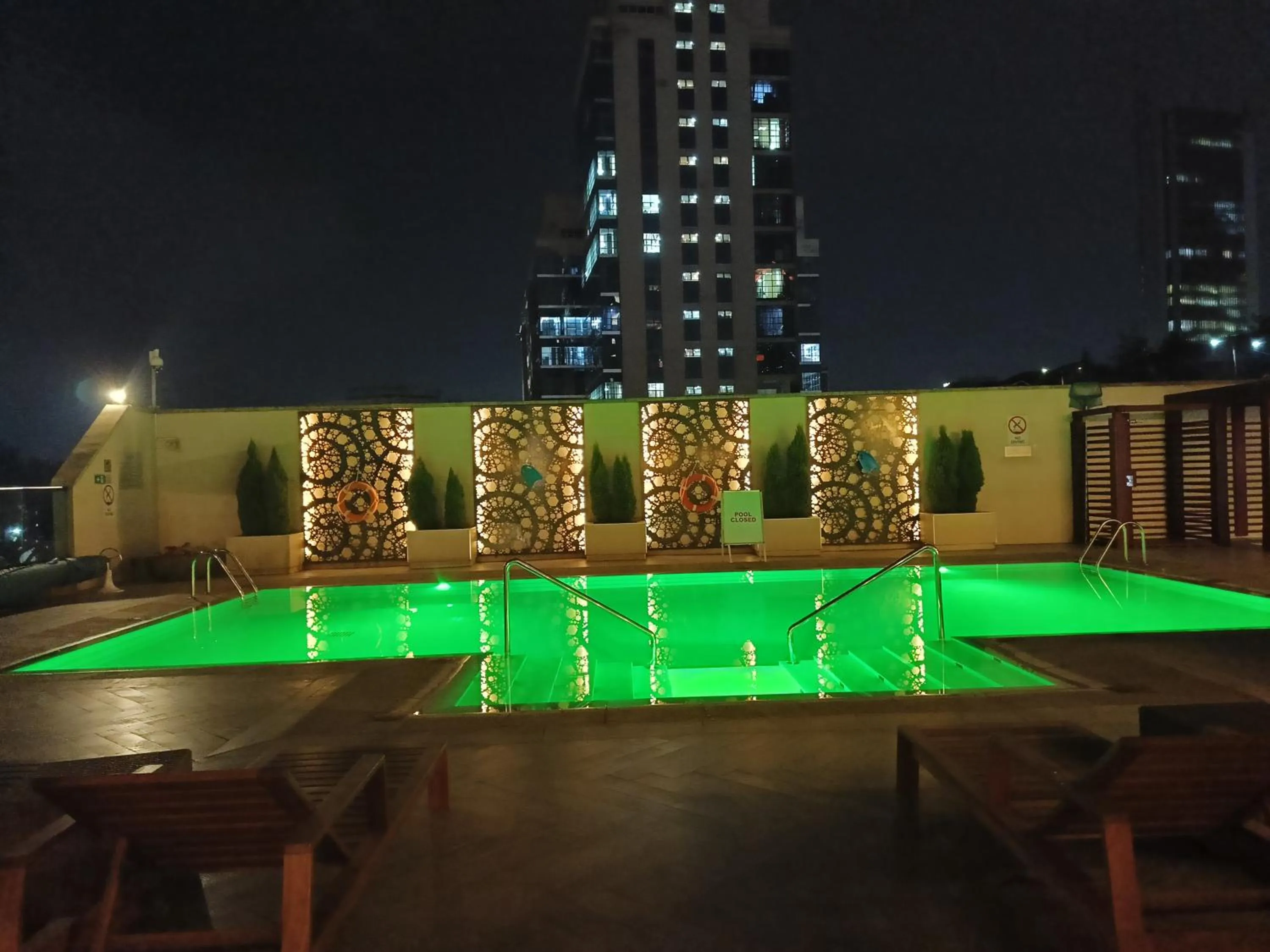 Swimming pool in Radisson Blu Hotel, Nairobi Upper Hill