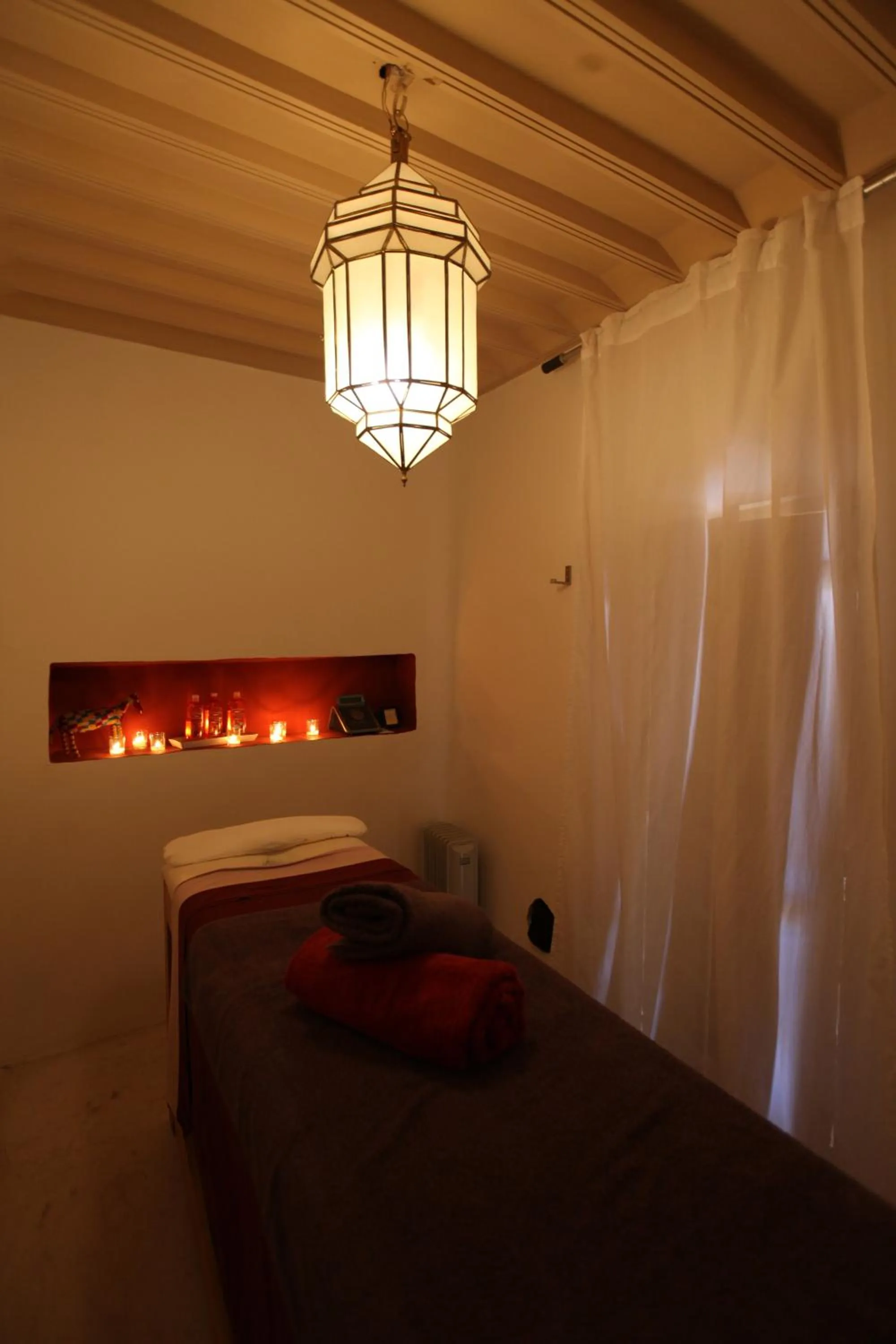 Massage, Bed in Riad 144