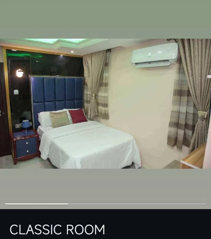 Bed in Lushville Hotels and Suites