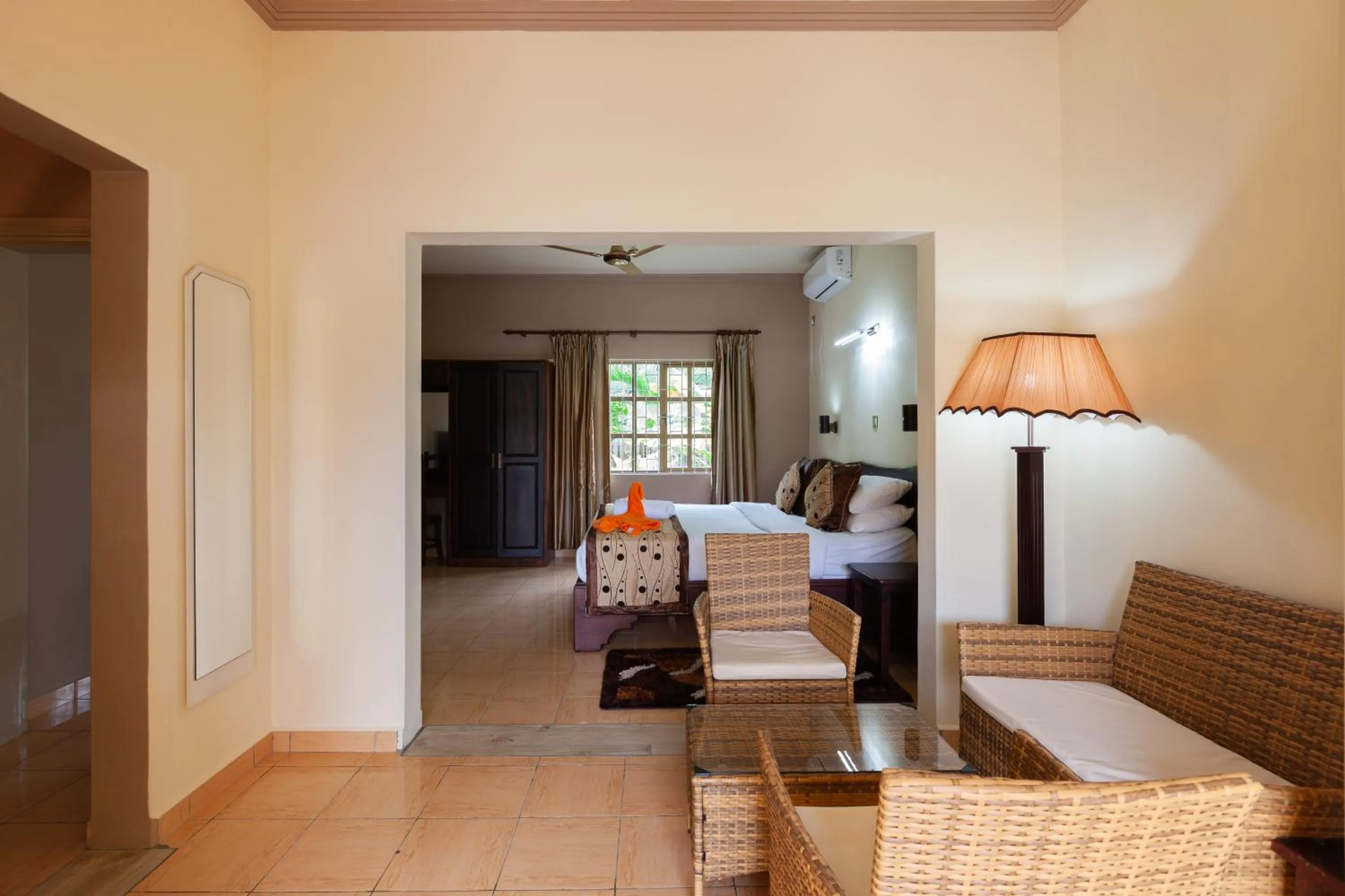 Decorative detail, Bed in Chez Bea Luxury Villa