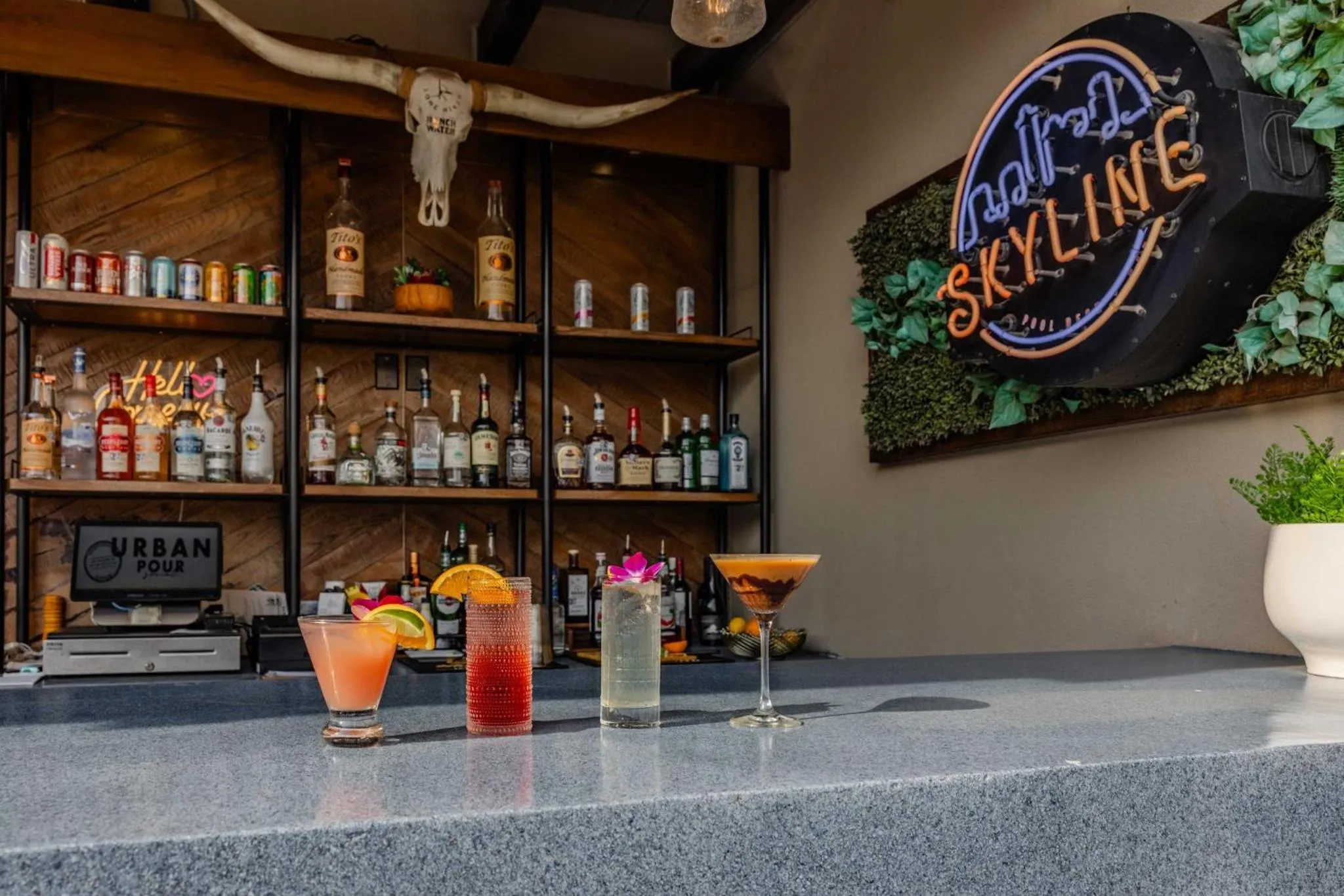 Lounge or bar in Hotel Indigo Austin Downtown - University by IHG