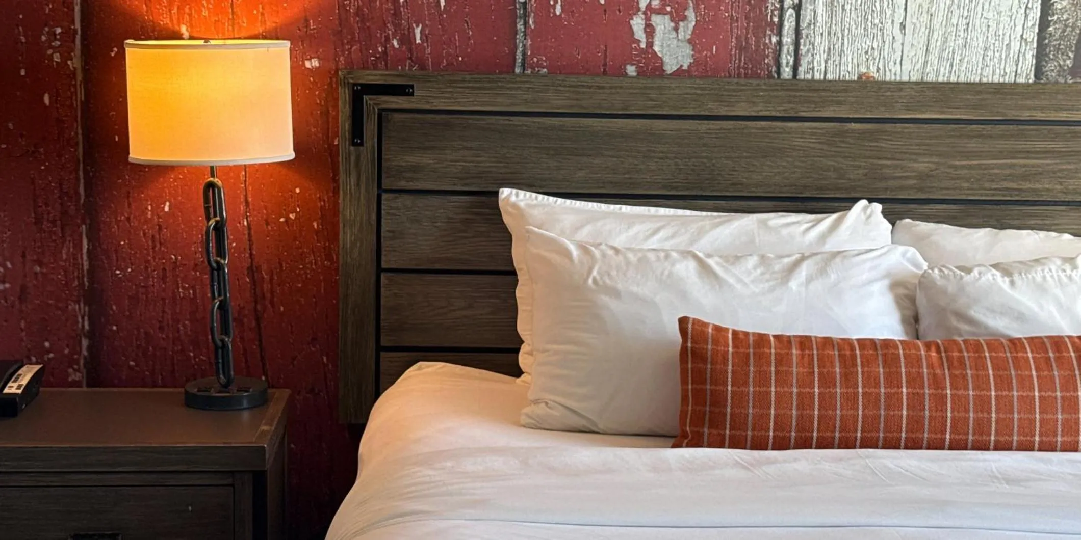 Photo of the whole room, Bed in Hotel Indigo Traverse City by IHG