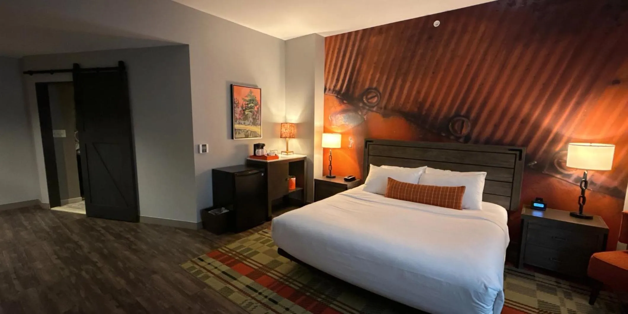 Photo of the whole room, Bed in Hotel Indigo Traverse City by IHG