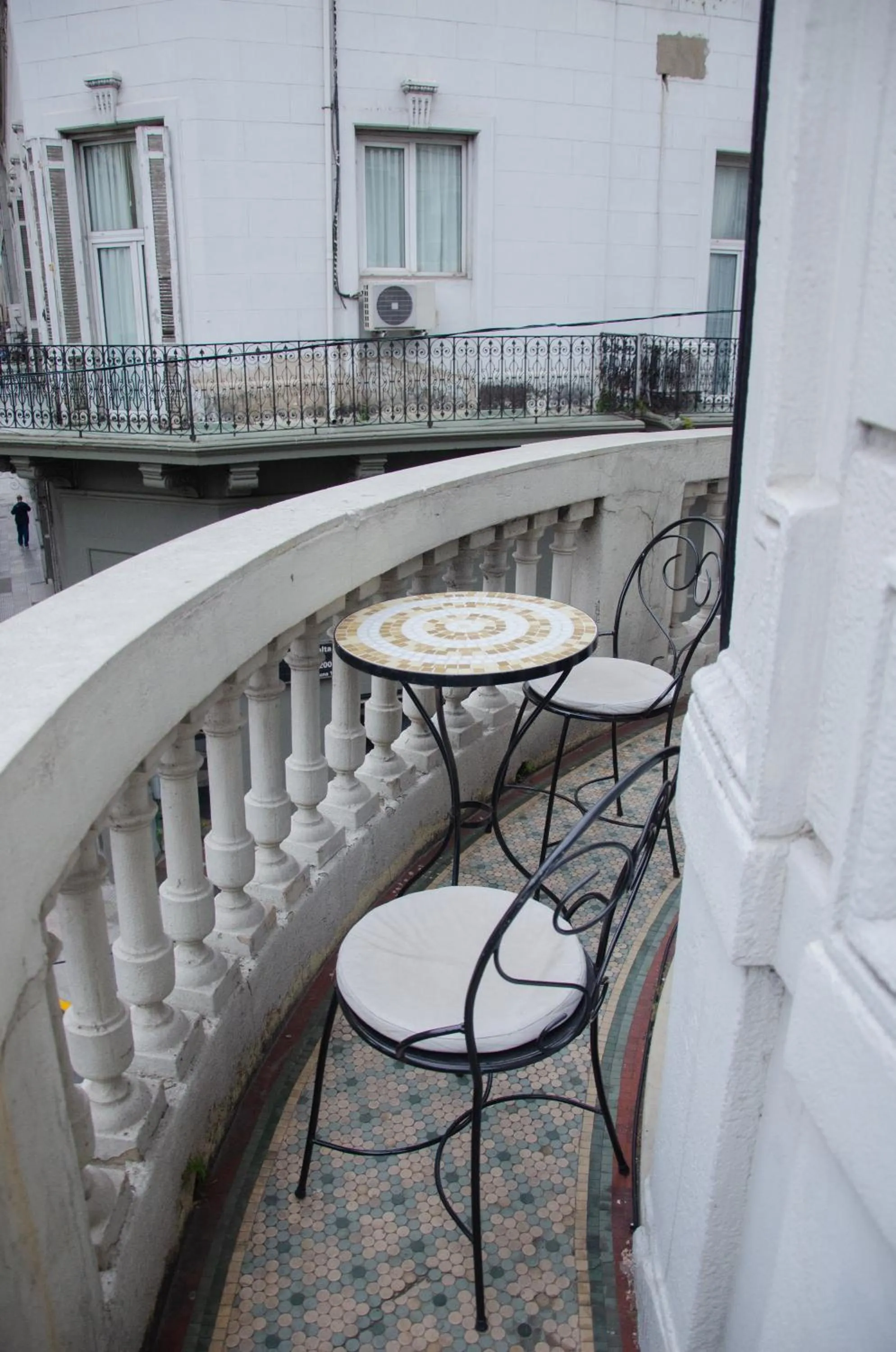 Balcony/Terrace in DEL900 Hotel Boutique