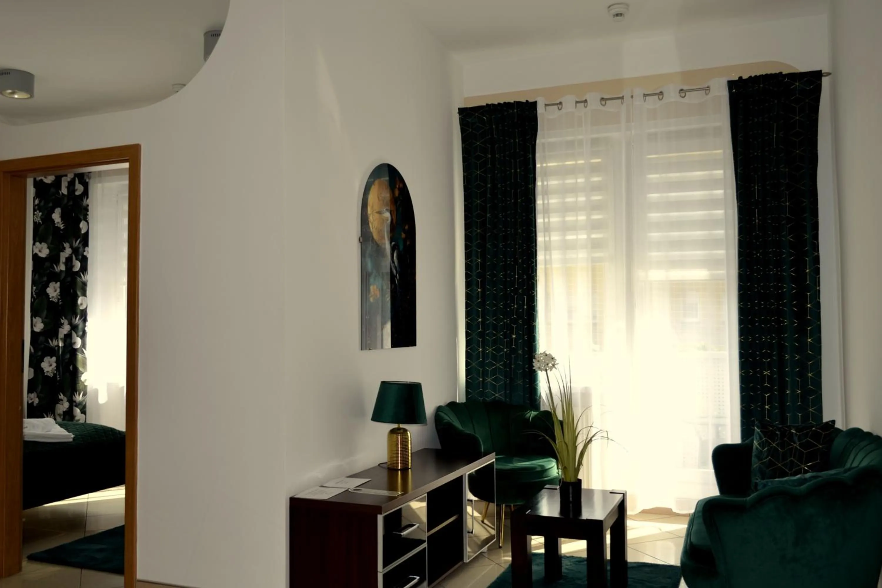 Living room, Bed in Hotel Piast