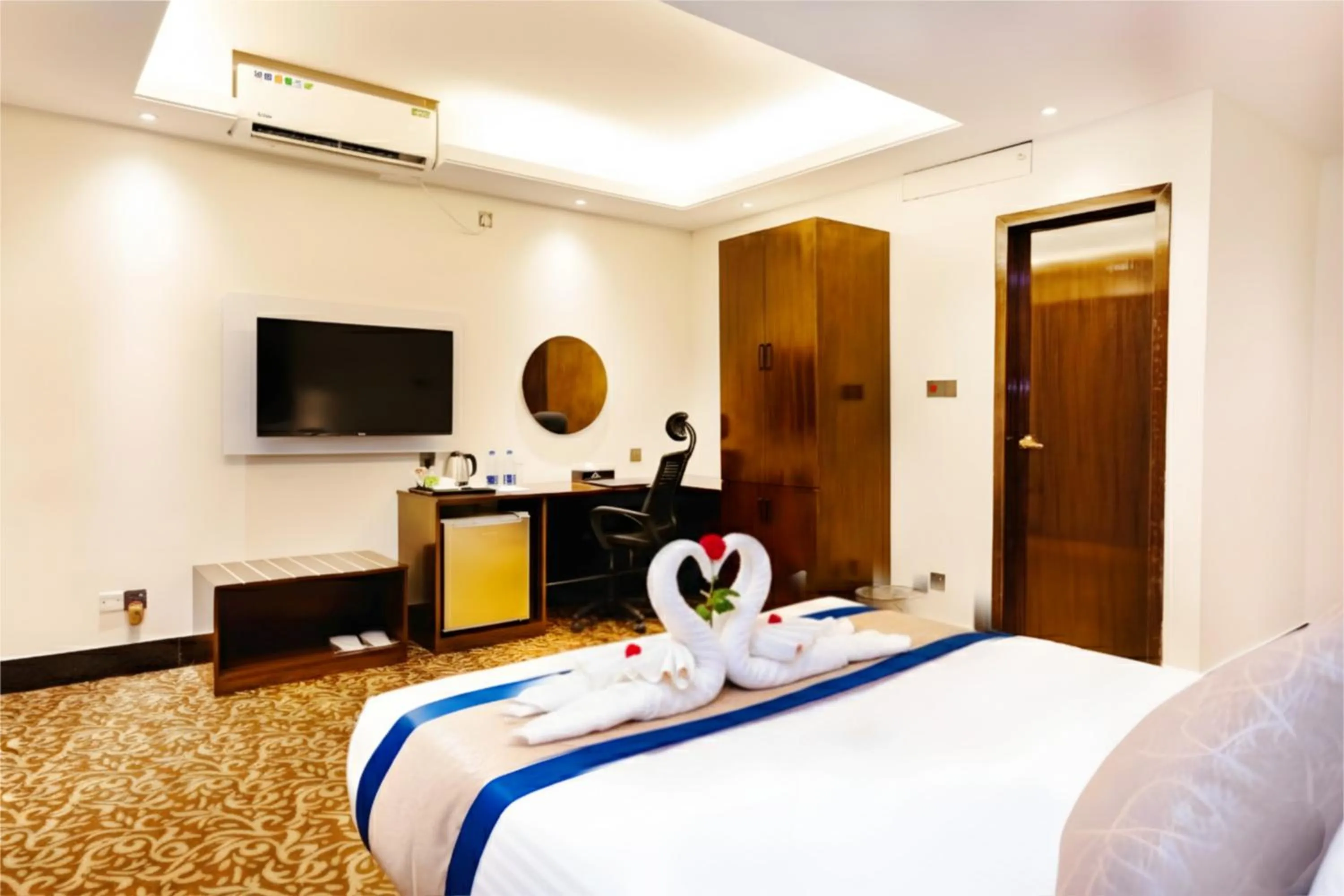 Bedroom, Bed in Marco Polo Dhaka