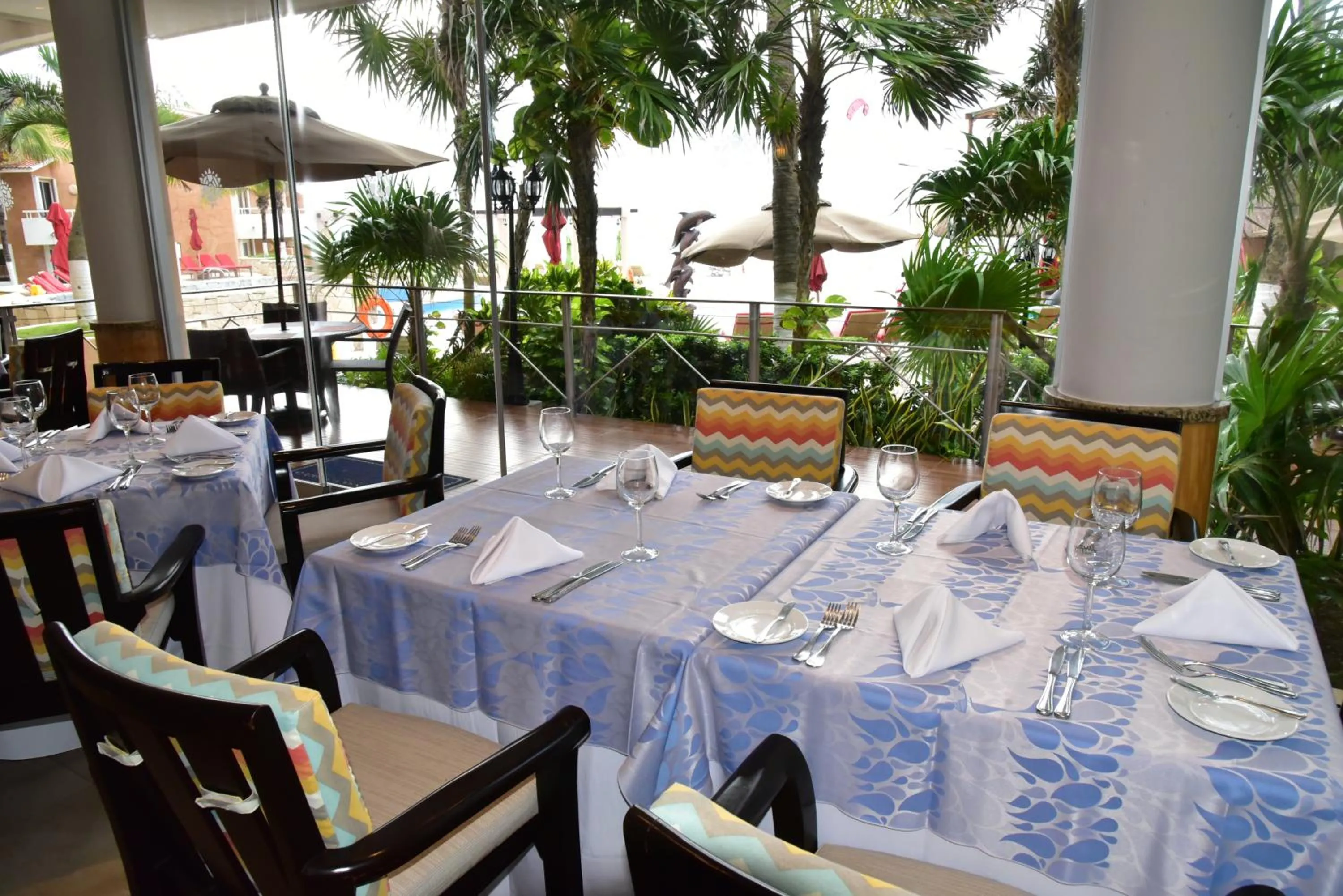 Restaurant/Places to Eat in Sunset Fishermen Beach Resort - All Inclusive