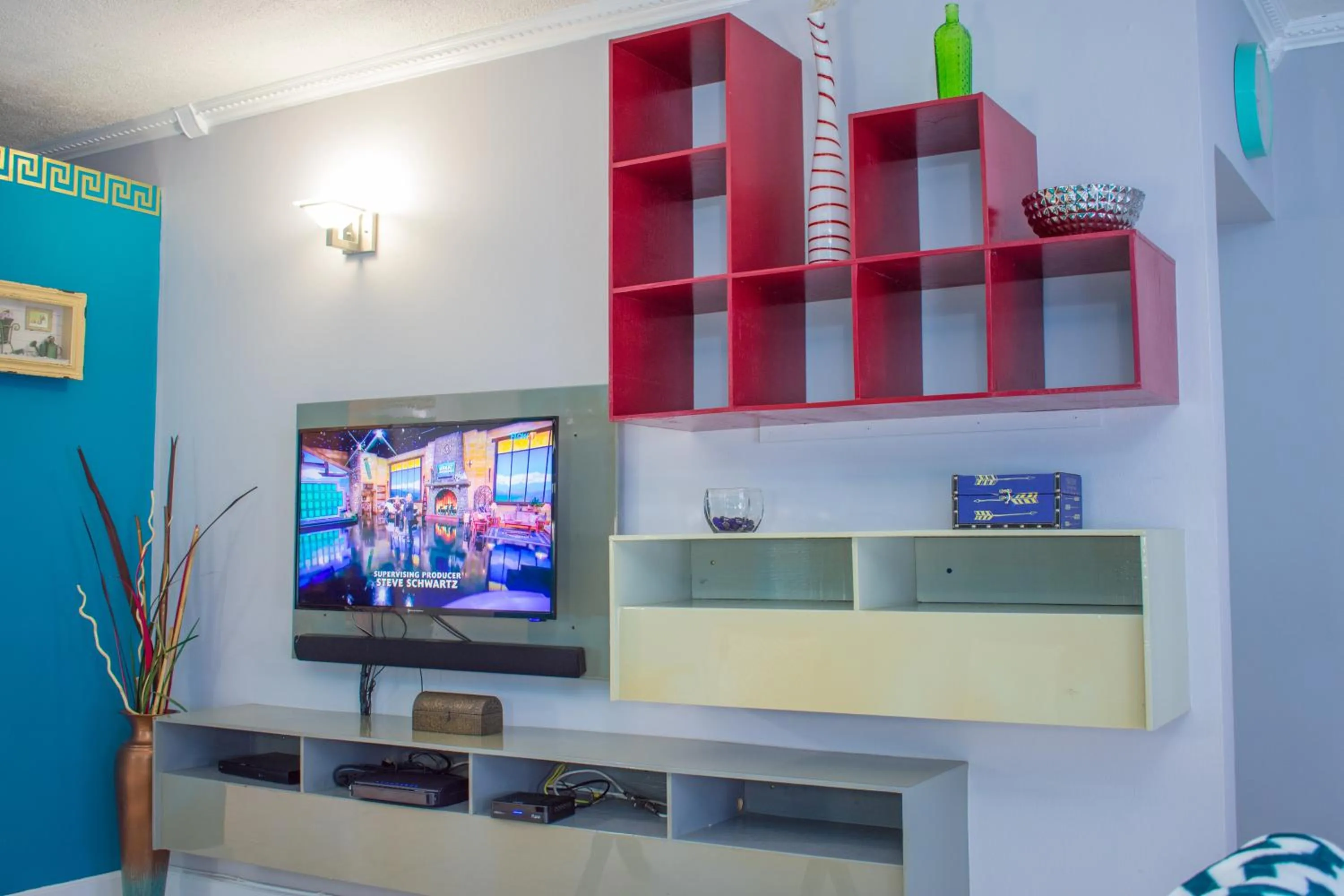 Communal lounge/ TV room in Casa Alexandria Guest Apartment