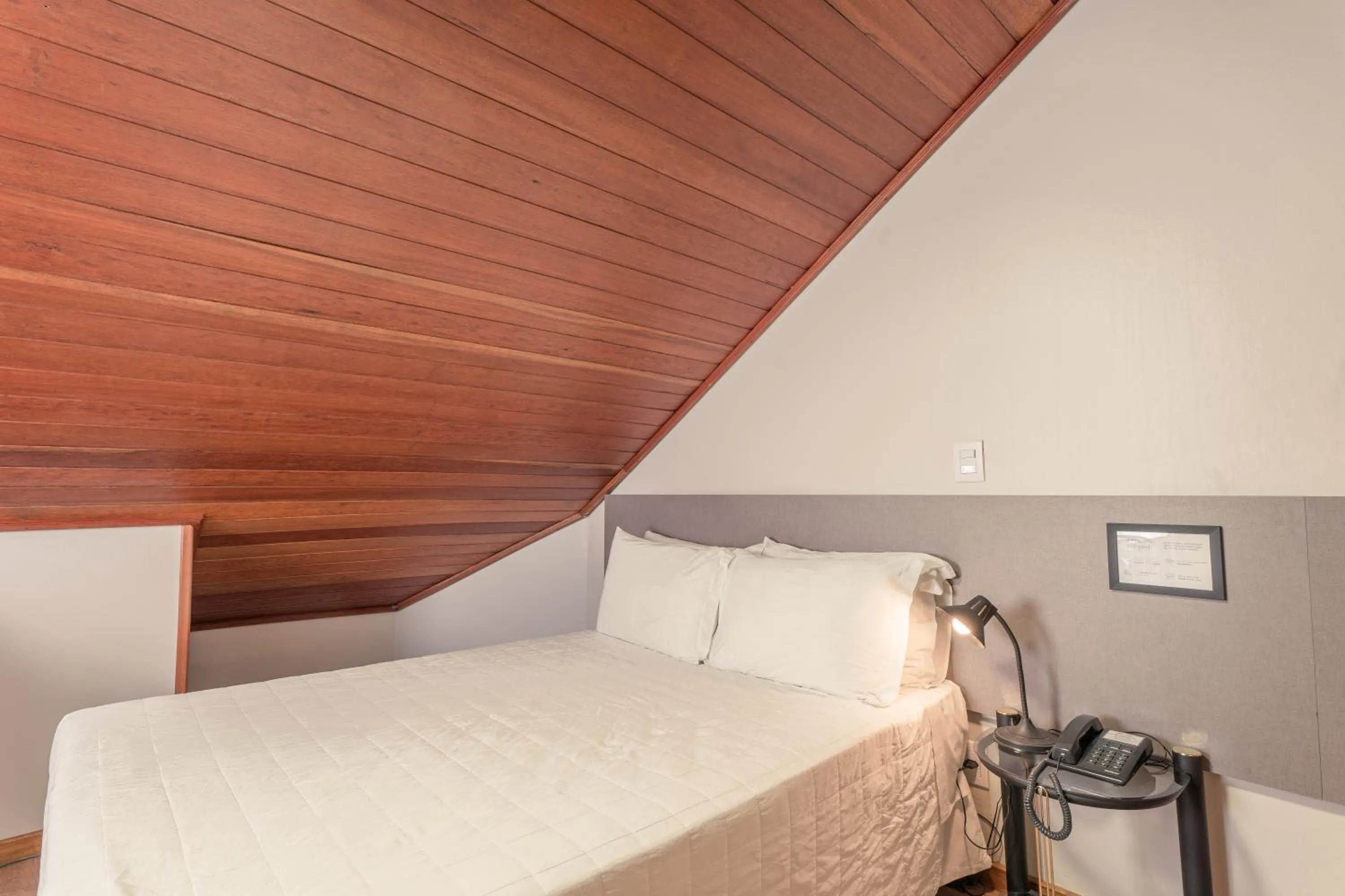 Bed in Hotel Mont Blanc