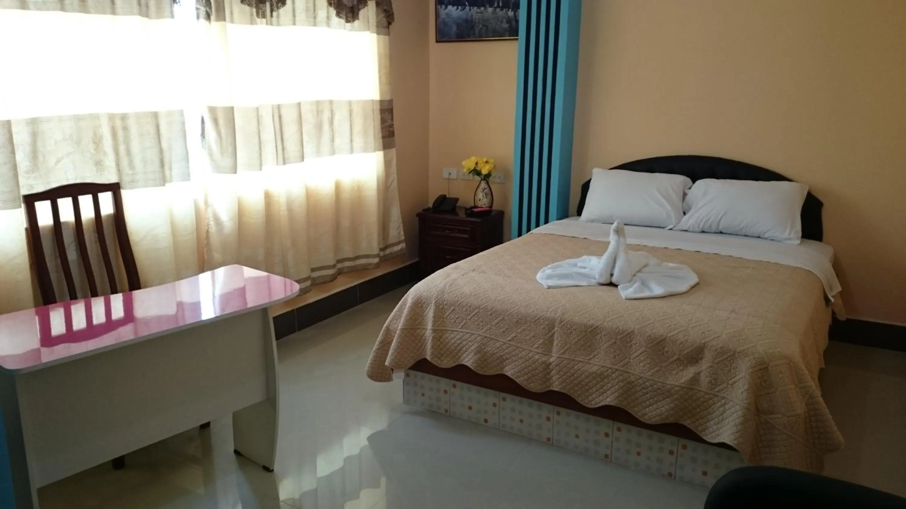 Photo of the whole room, Bed in Hotel Platinum Class