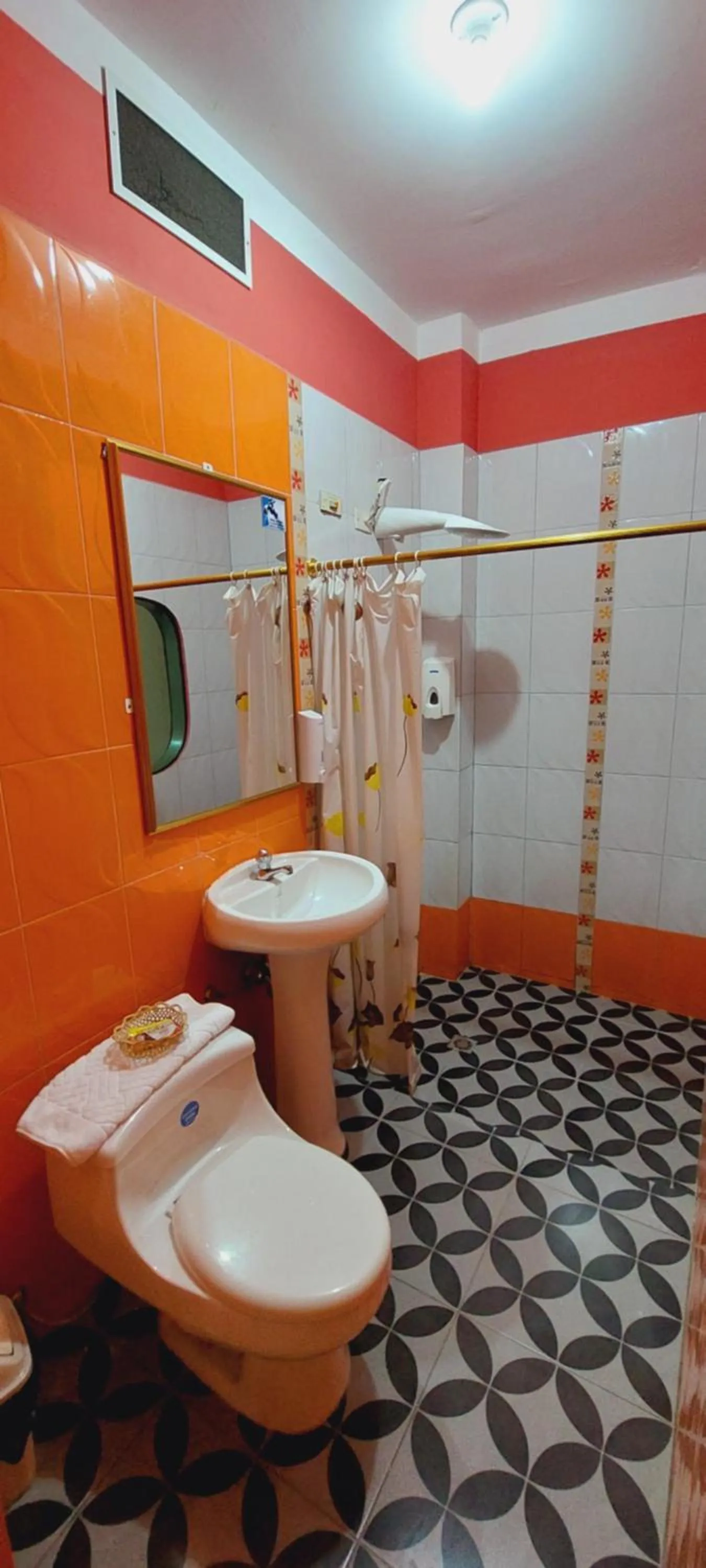 Toilet in Hotel Platinum Class