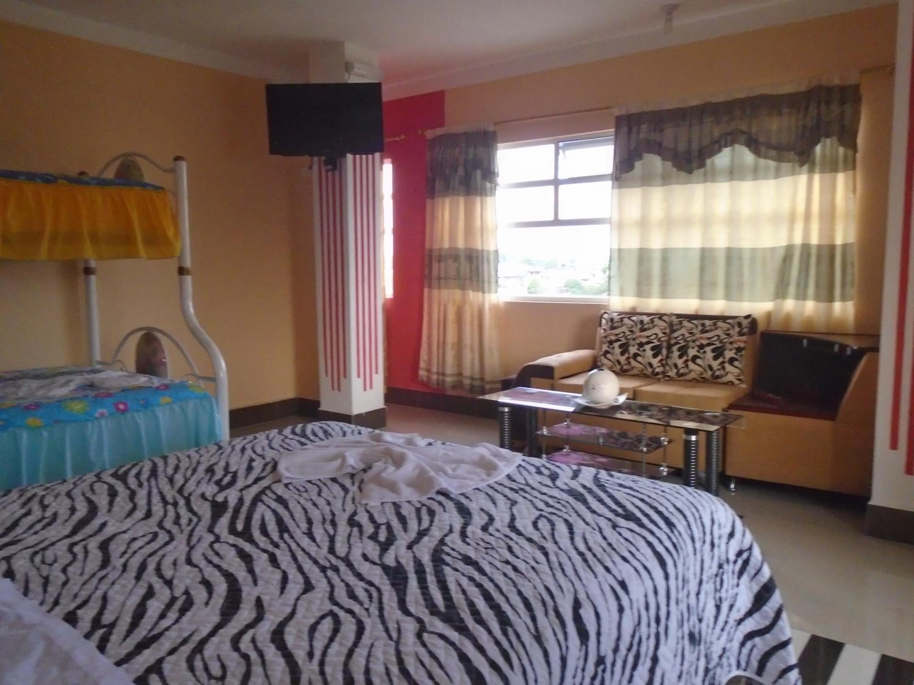 Bedroom, Bed in Hotel Platinum Class