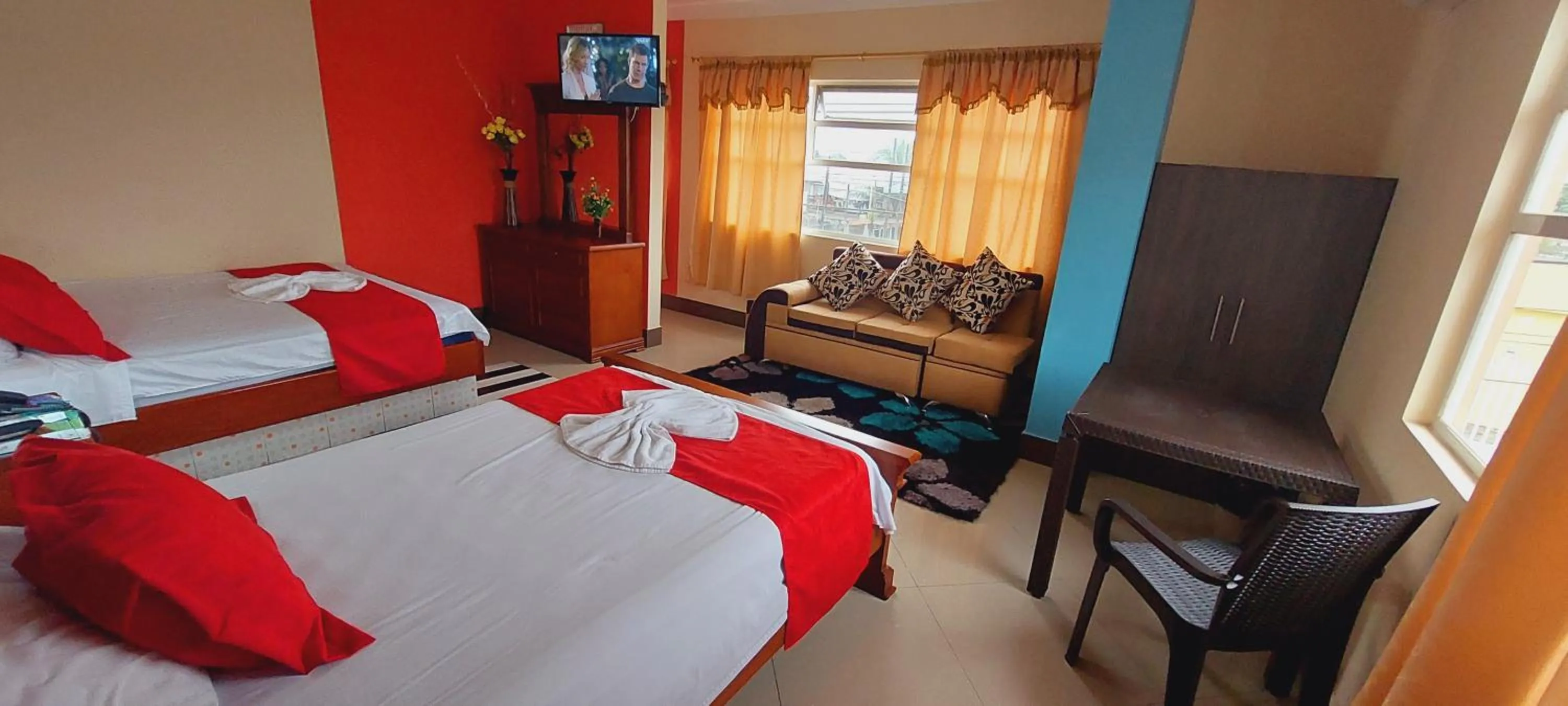 Photo of the whole room, Bed in Hotel Platinum Class