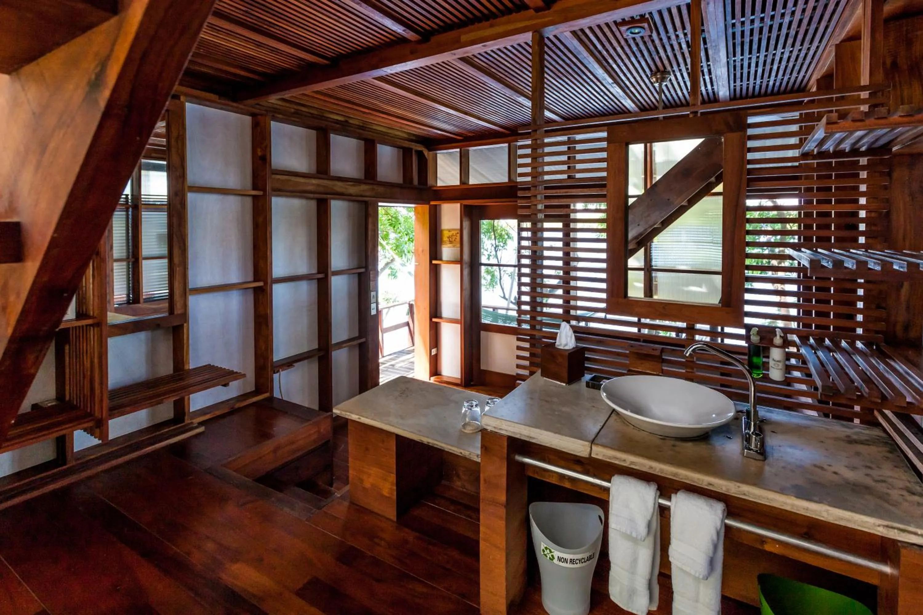 Bathroom in Jicaro Island Lodge Member of the Cayuga Collection
