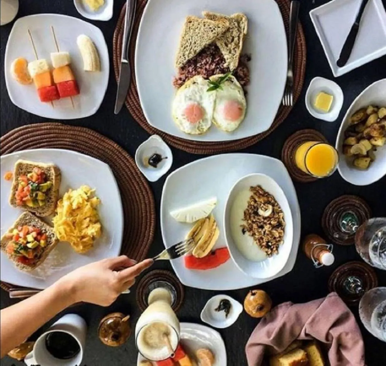 Breakfast in Jicaro Island Lodge Member of the Cayuga Collection