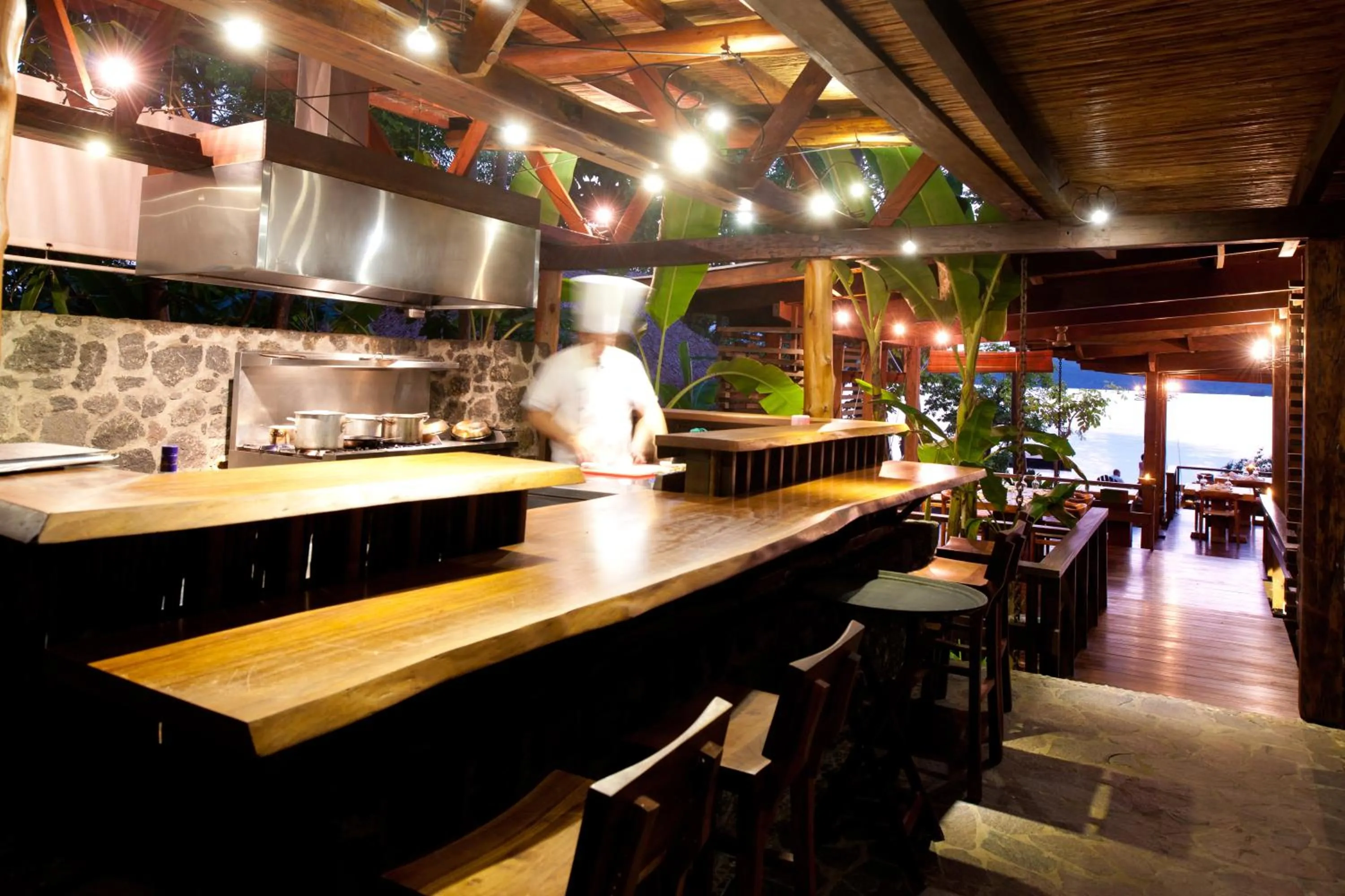 Restaurant/places to eat in Jicaro Island Lodge Member of the Cayuga Collection