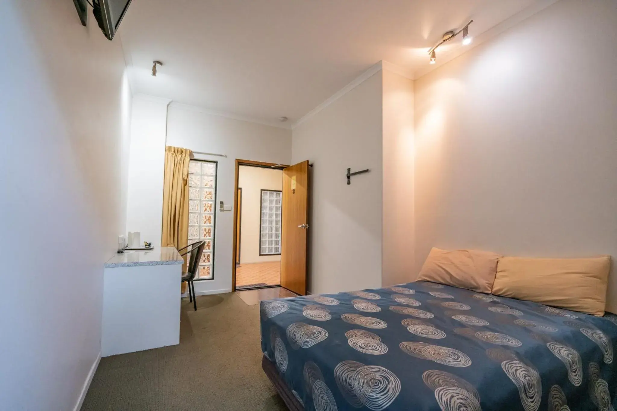 Standard Double Room in Capella Hotel Motel Standard Double Room in Capella Hotel Motel