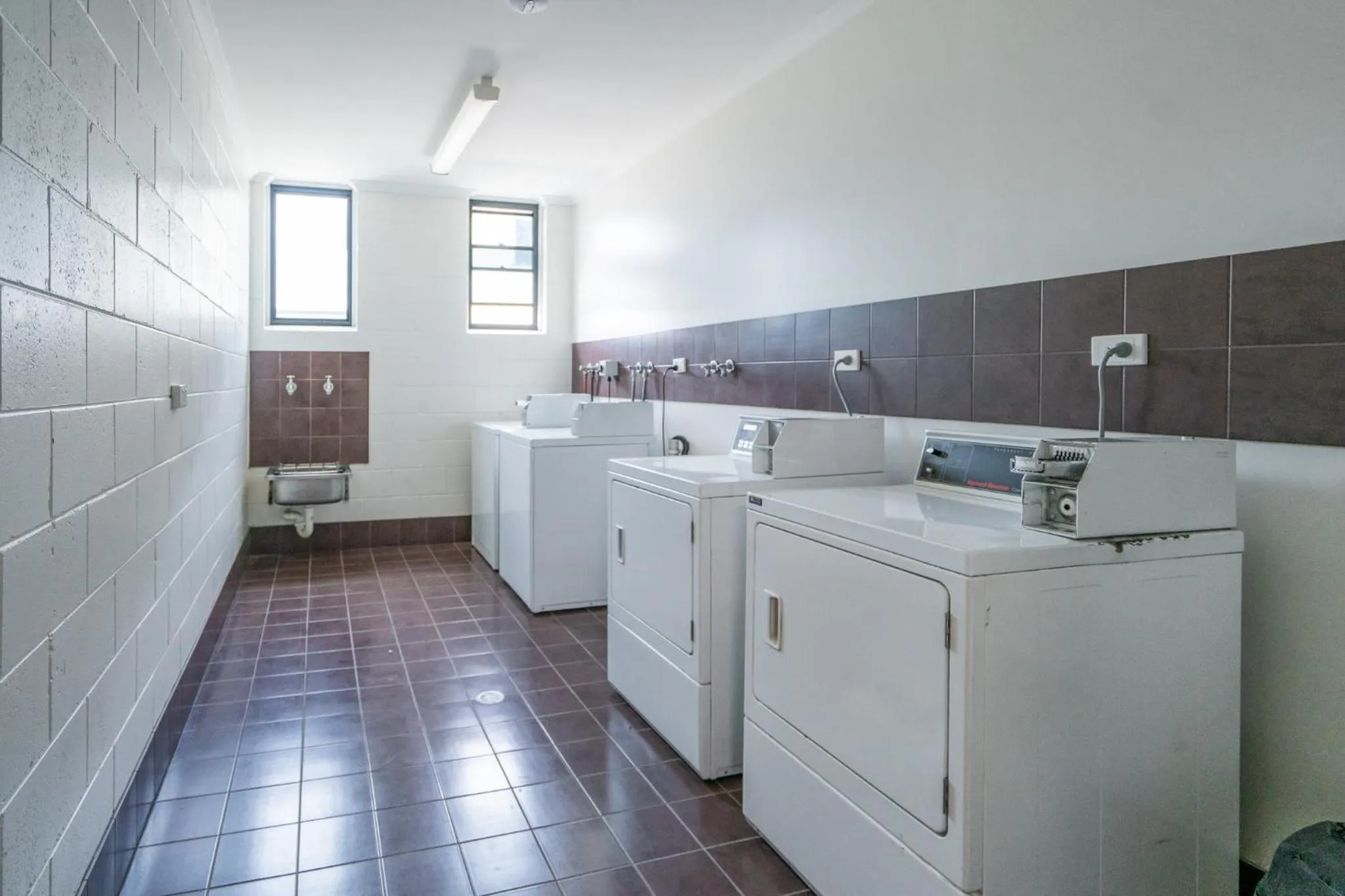 laundry in Capella Hotel Motel