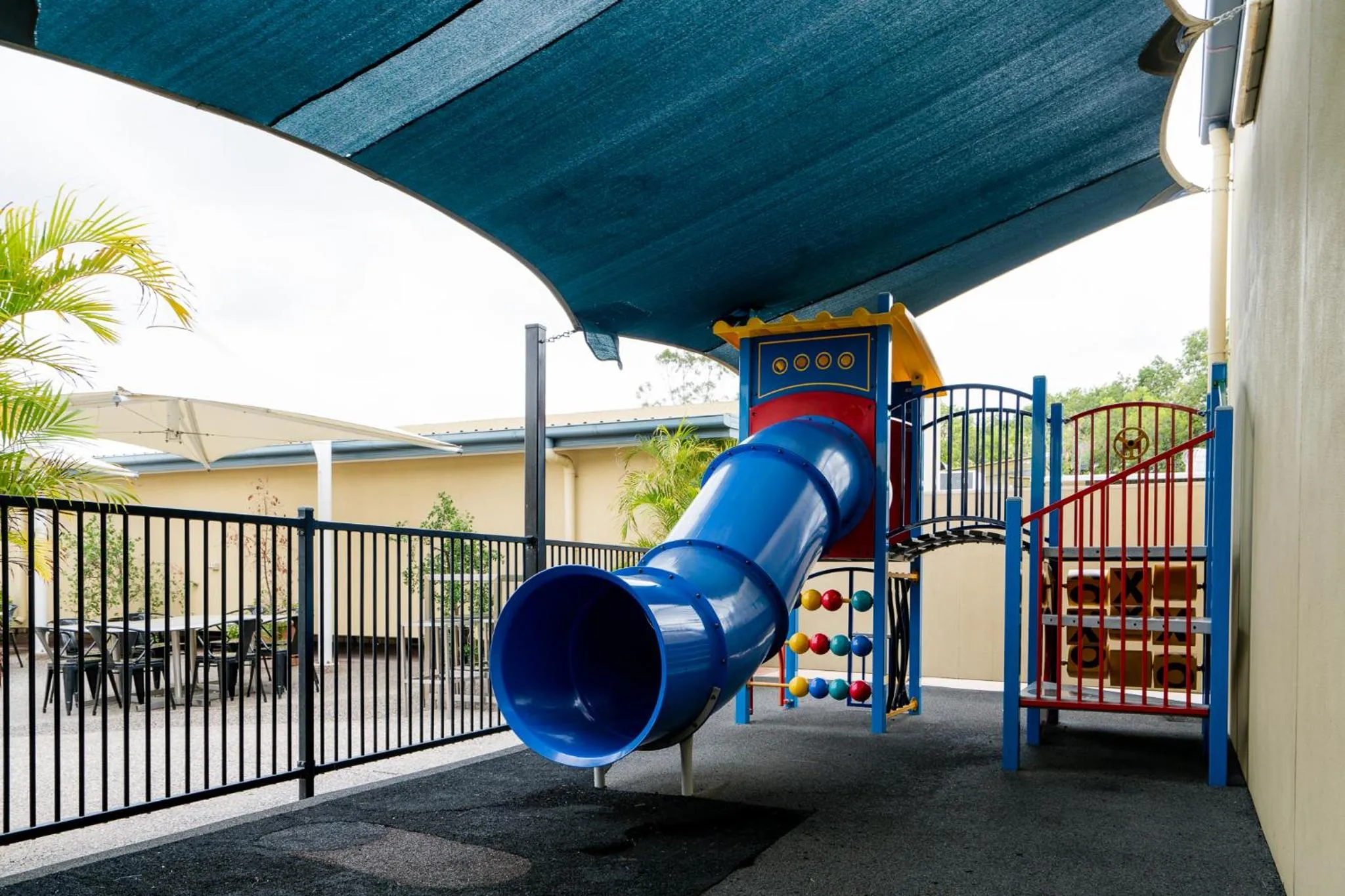 Restaurant/places to eat in Capella Hotel Motel