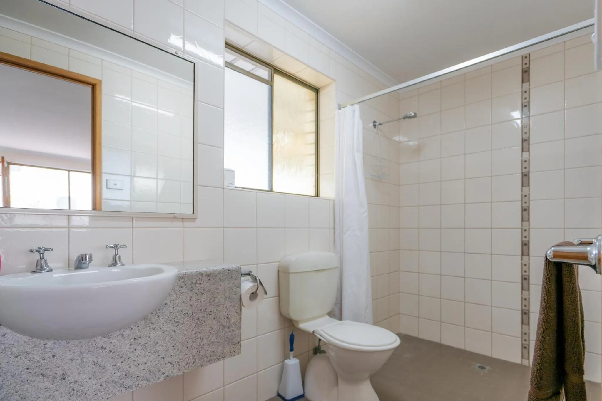 Bathroom in Capella Hotel Motel