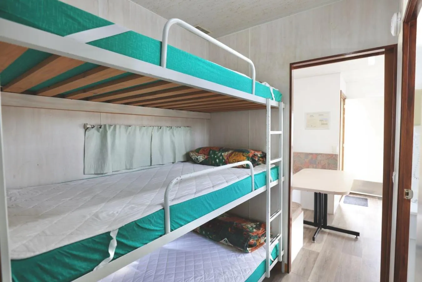 bunk bed, Bed in Sea Vu Caravan Park