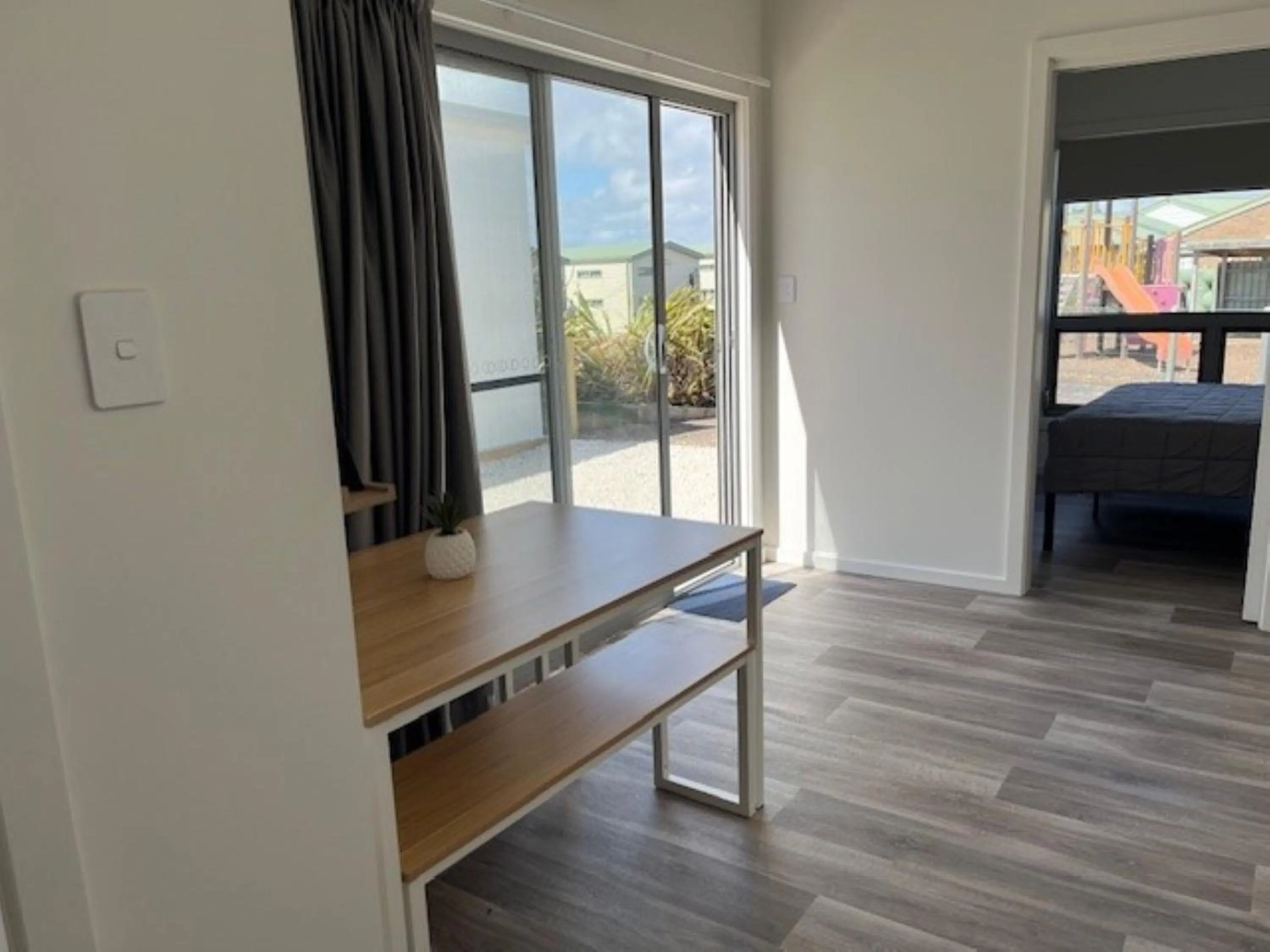Living room, Bed in Sea Vu Caravan Park