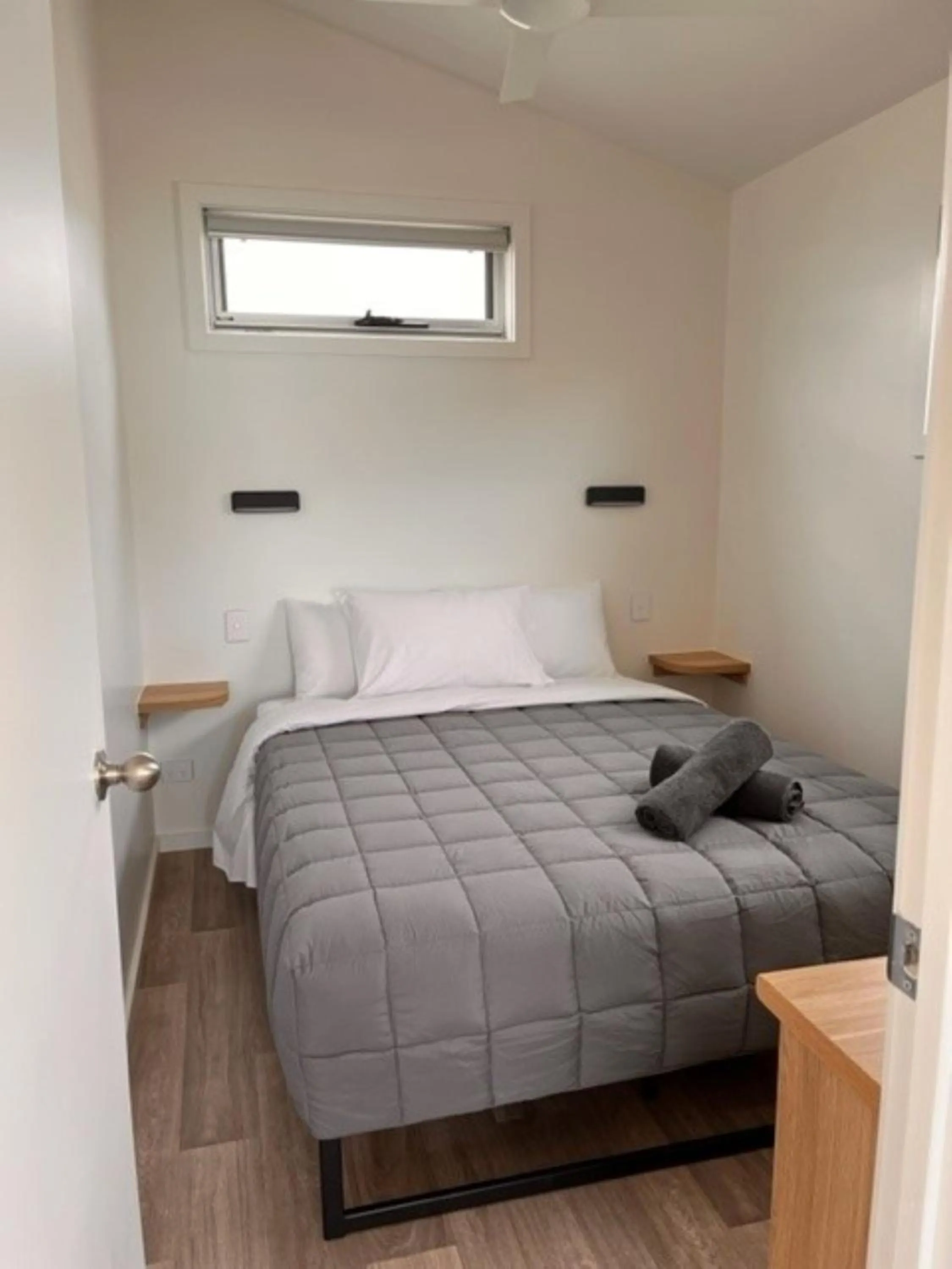 Bedroom, Bed in Sea Vu Caravan Park