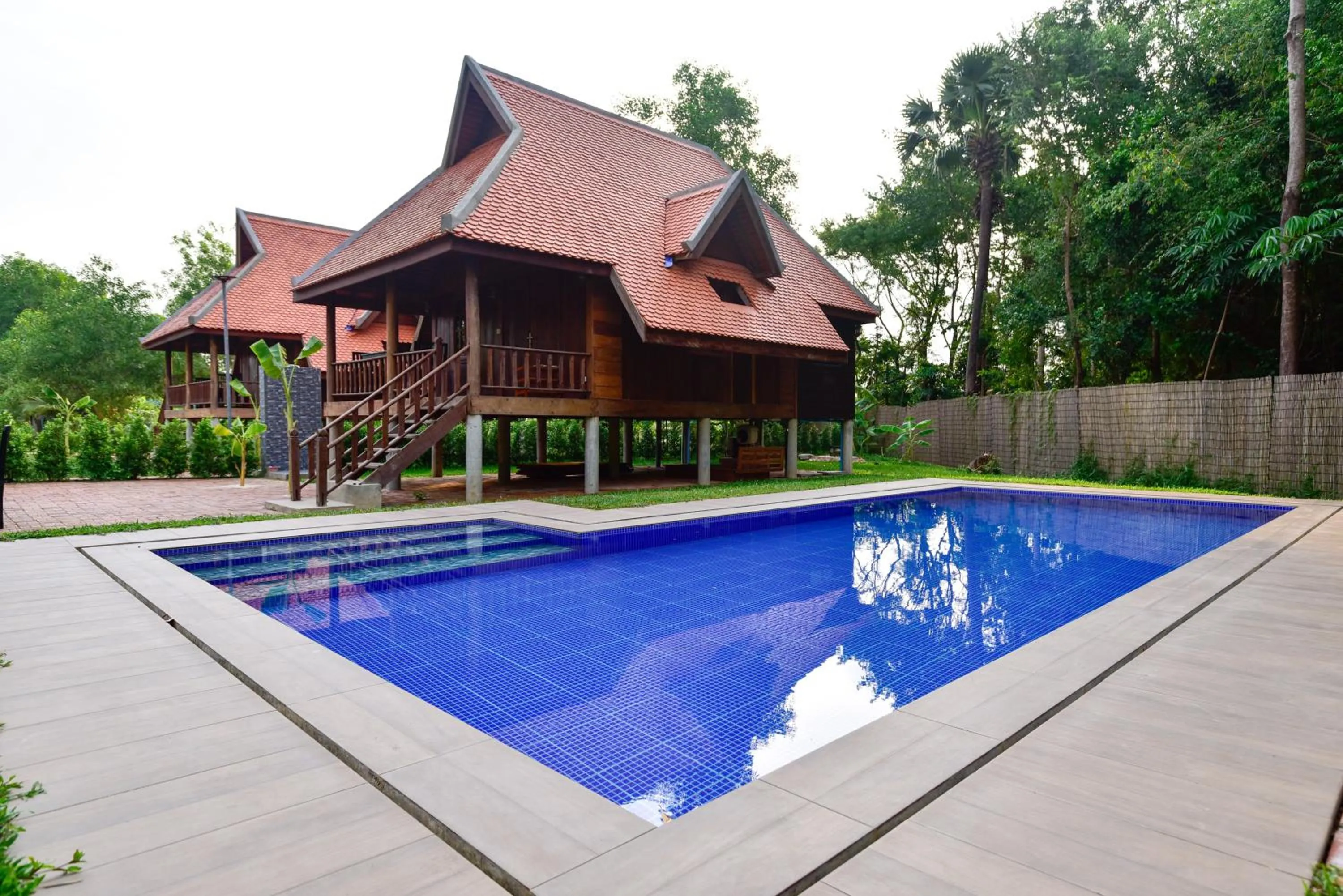 Swimming pool in Angkor Heart Bungalow